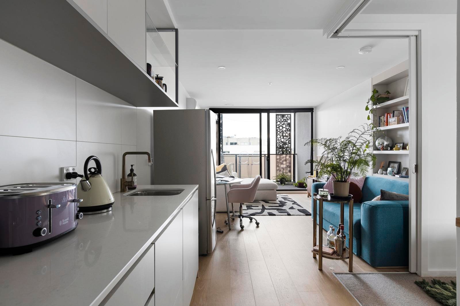 402/5 Beavers Road, Northcote image 3