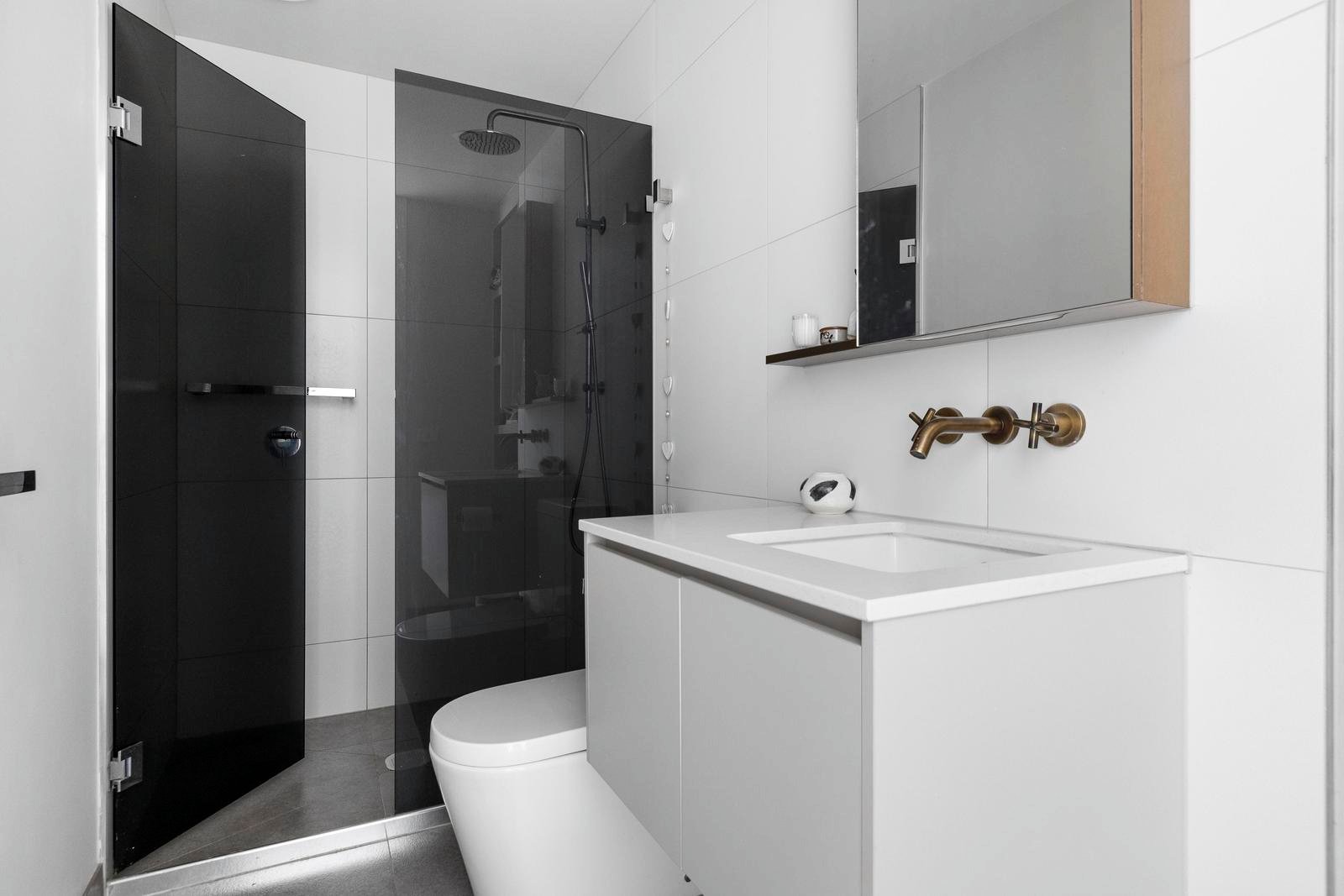 402/5 Beavers Road, Northcote image 9