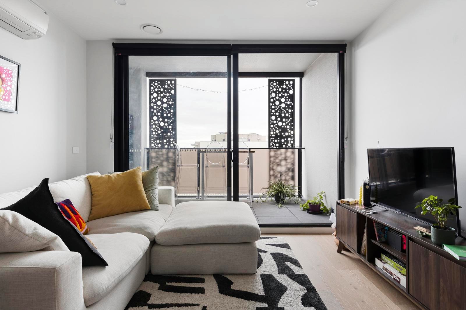 402/5 Beavers Road, Northcote image 10