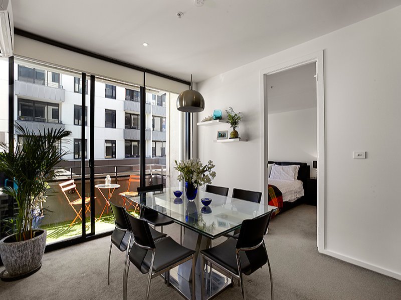 402/57 Bay Street, Port Melbourne image 2
