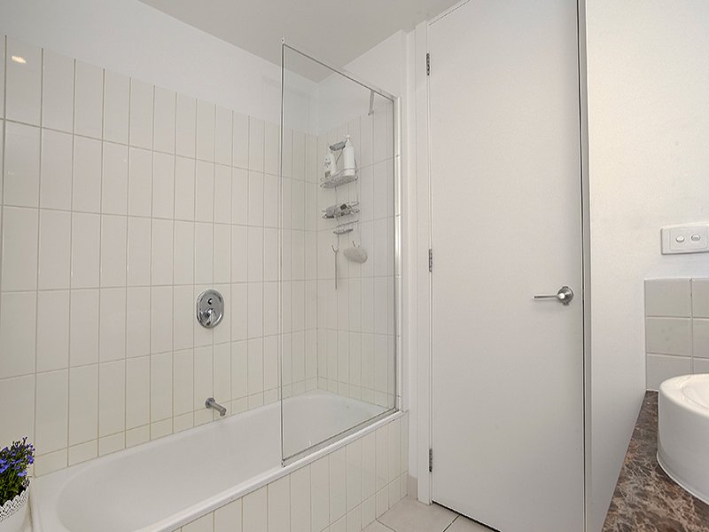 402/57 Bay Street, Port Melbourne image 6