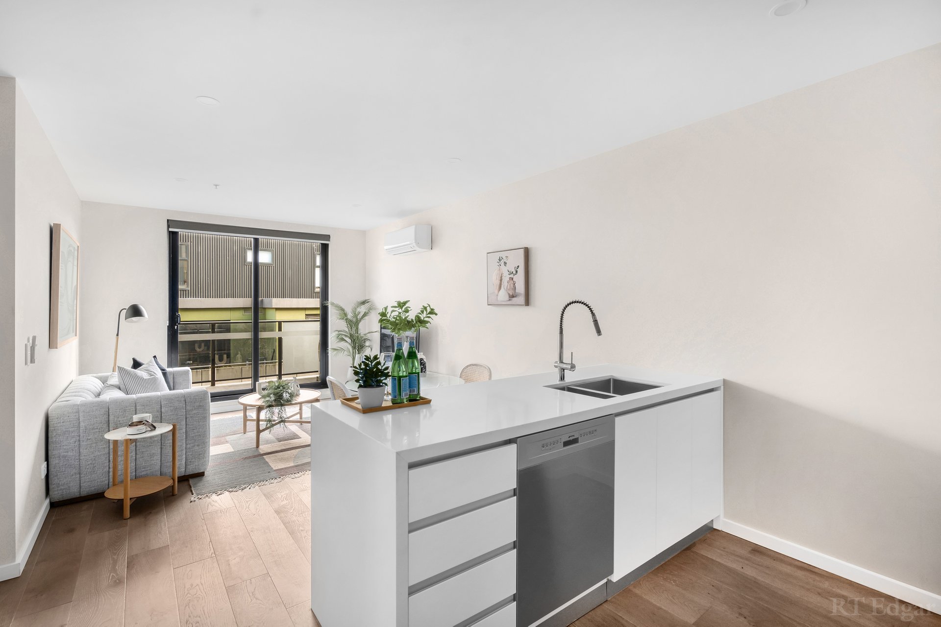 Property Gallery Thumbnail 2