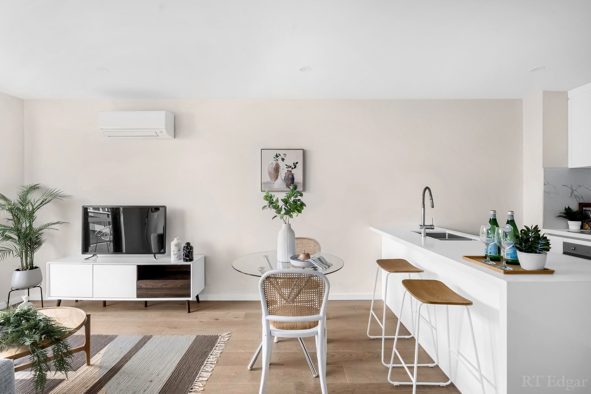Property Gallery Thumbnail 4