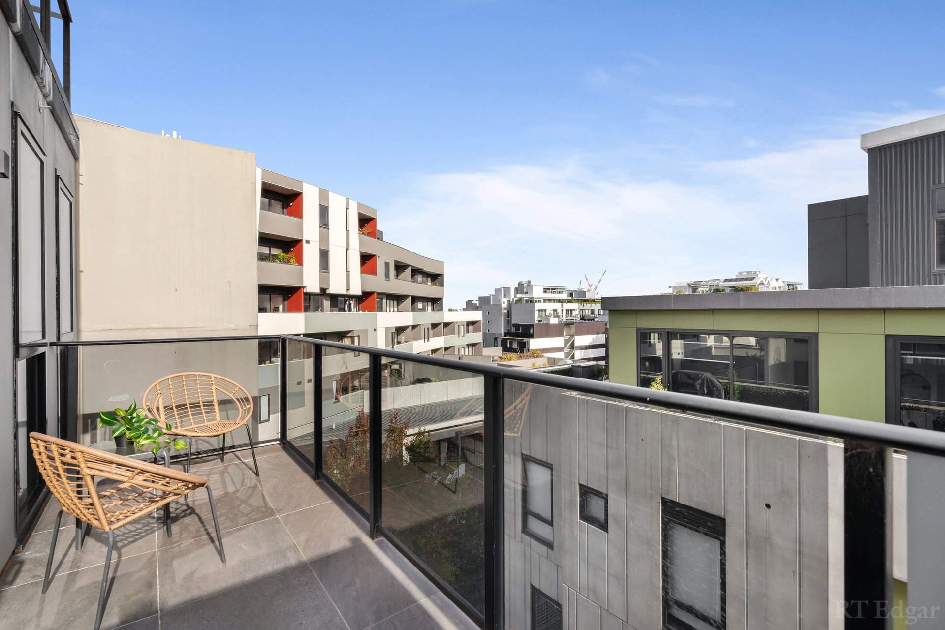 Property Gallery Thumbnail 12