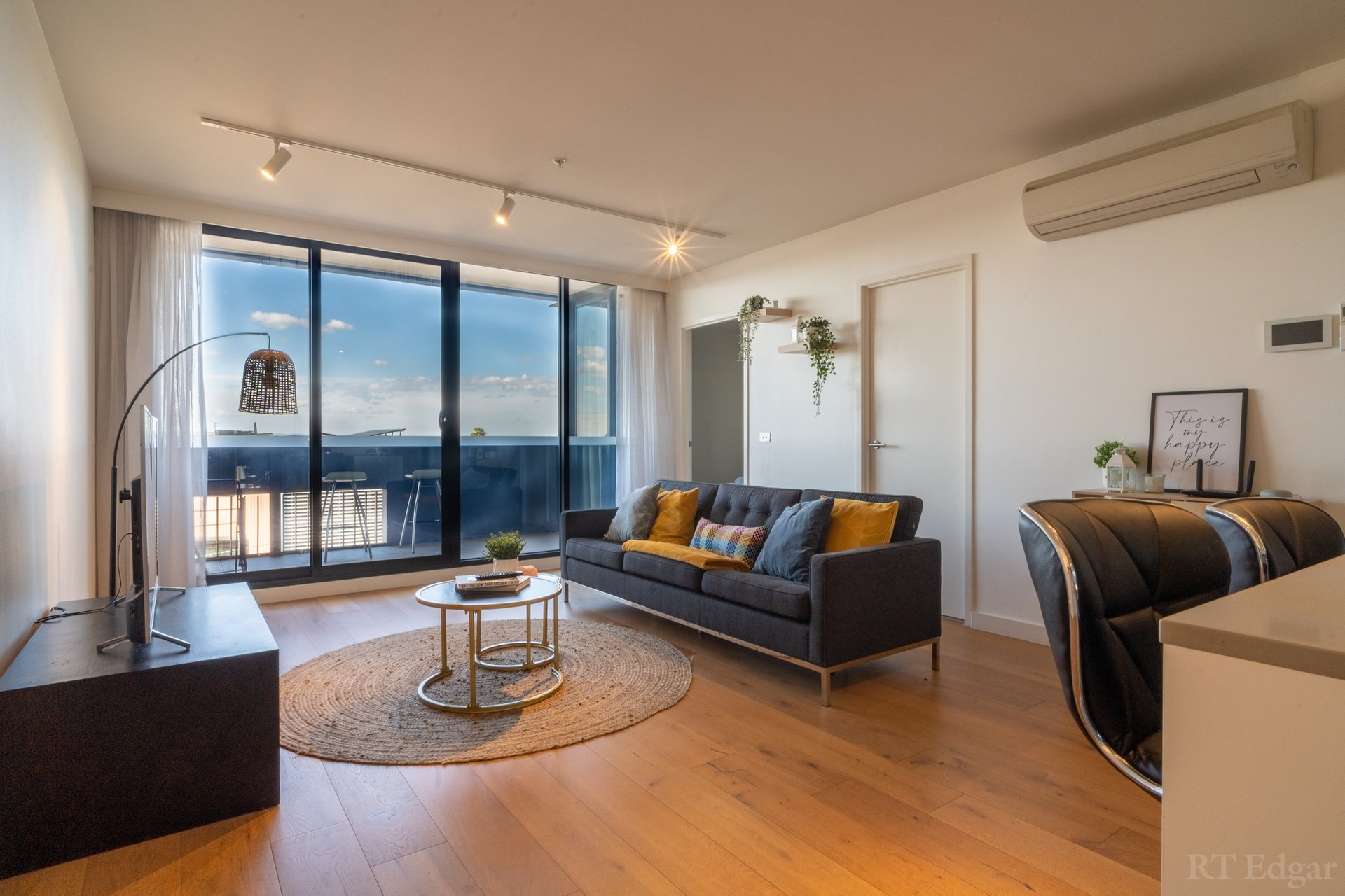 Property Gallery - Main Image
