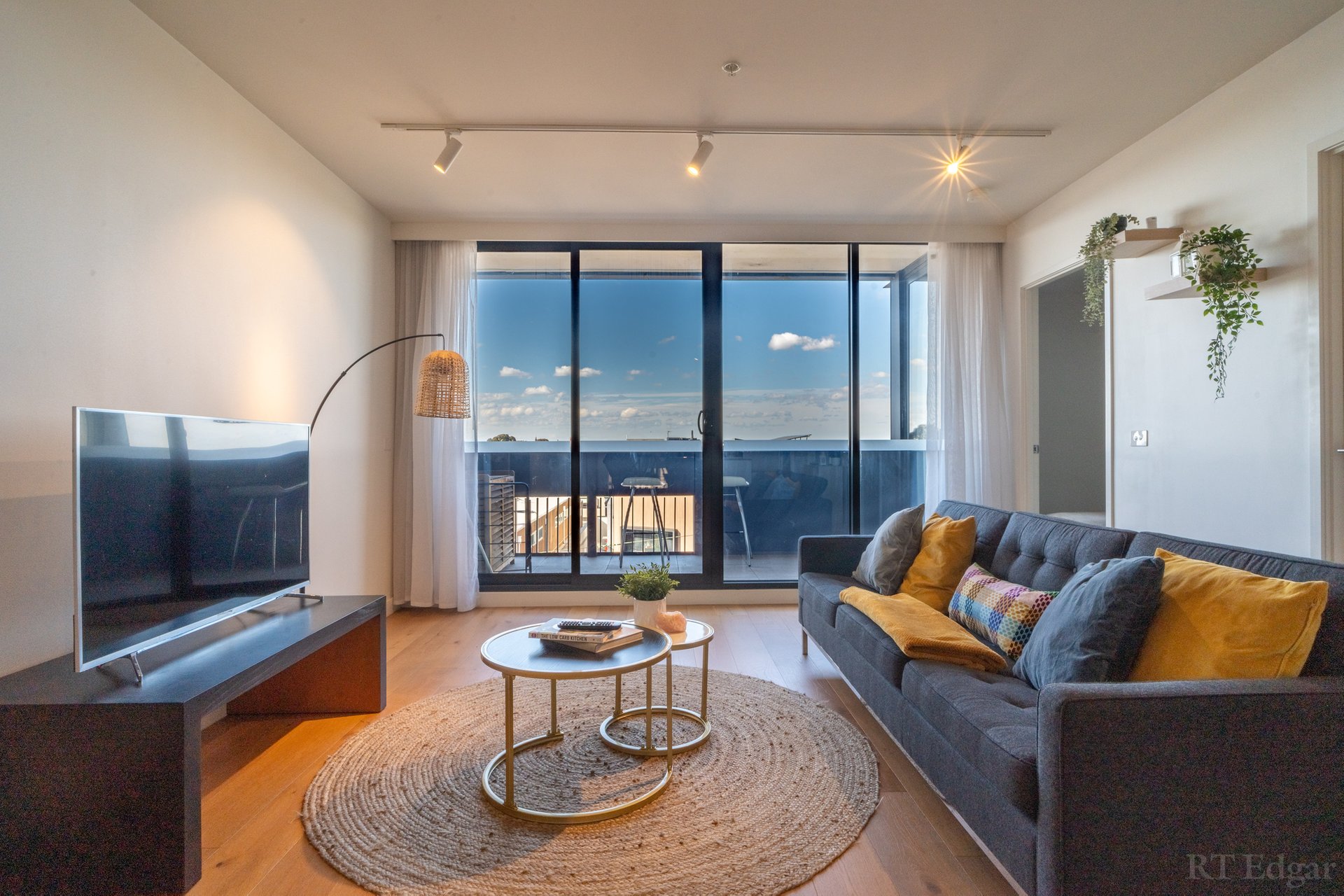 Property Gallery Thumbnail 2