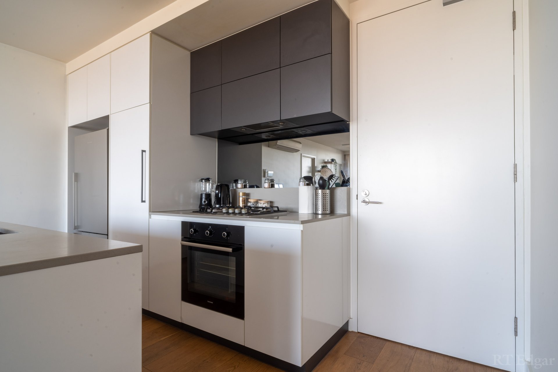 Property Gallery Thumbnail 8