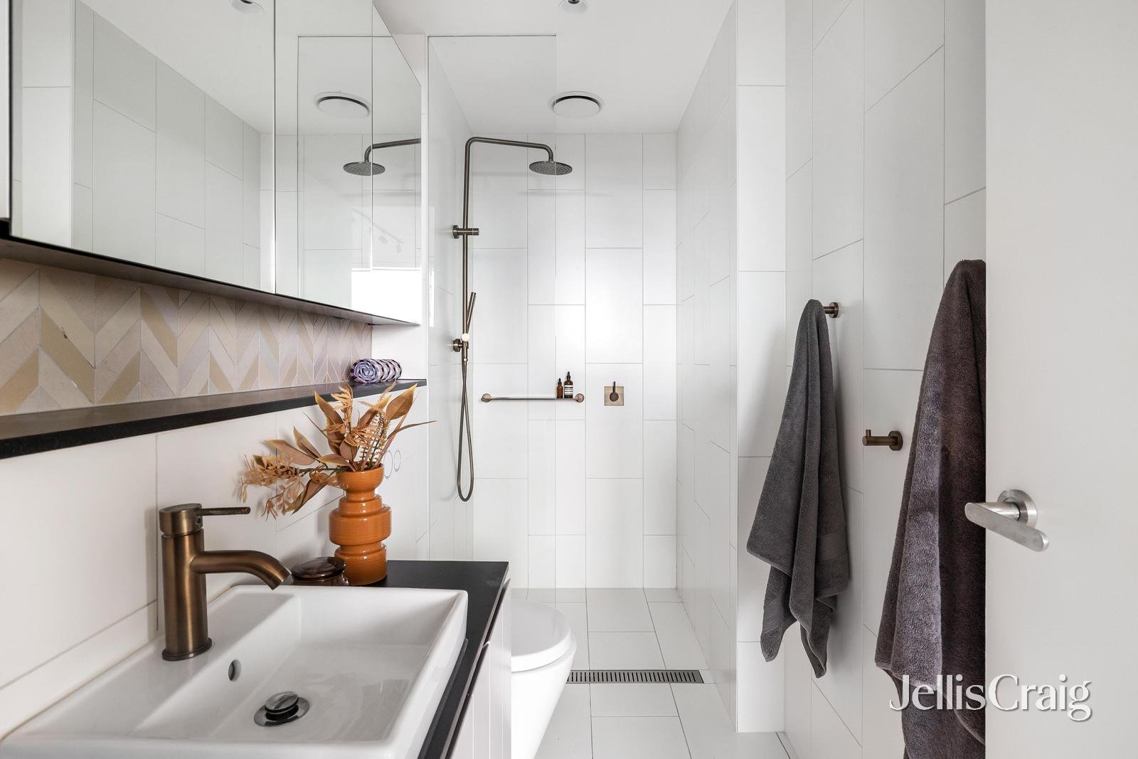 402/7 White Street, Prahran image 6