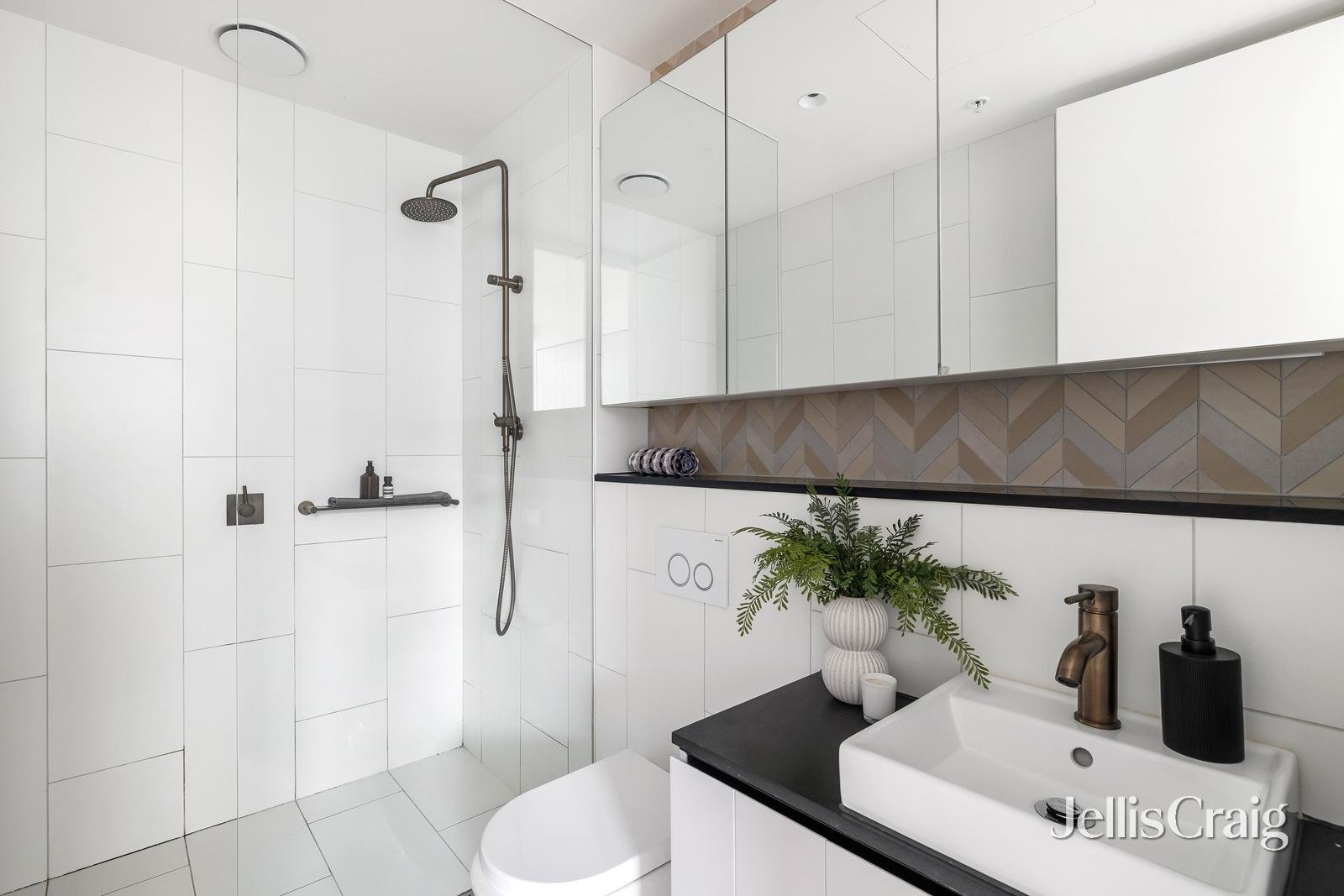 402/7 White Street, Prahran image 9