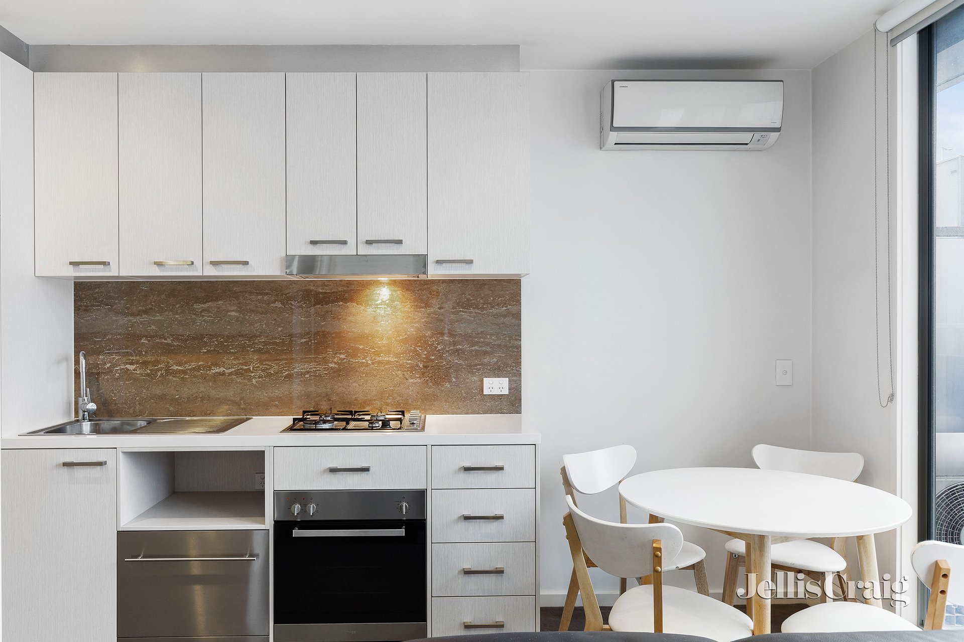 402/8 Martin Street, Heidelberg image 3