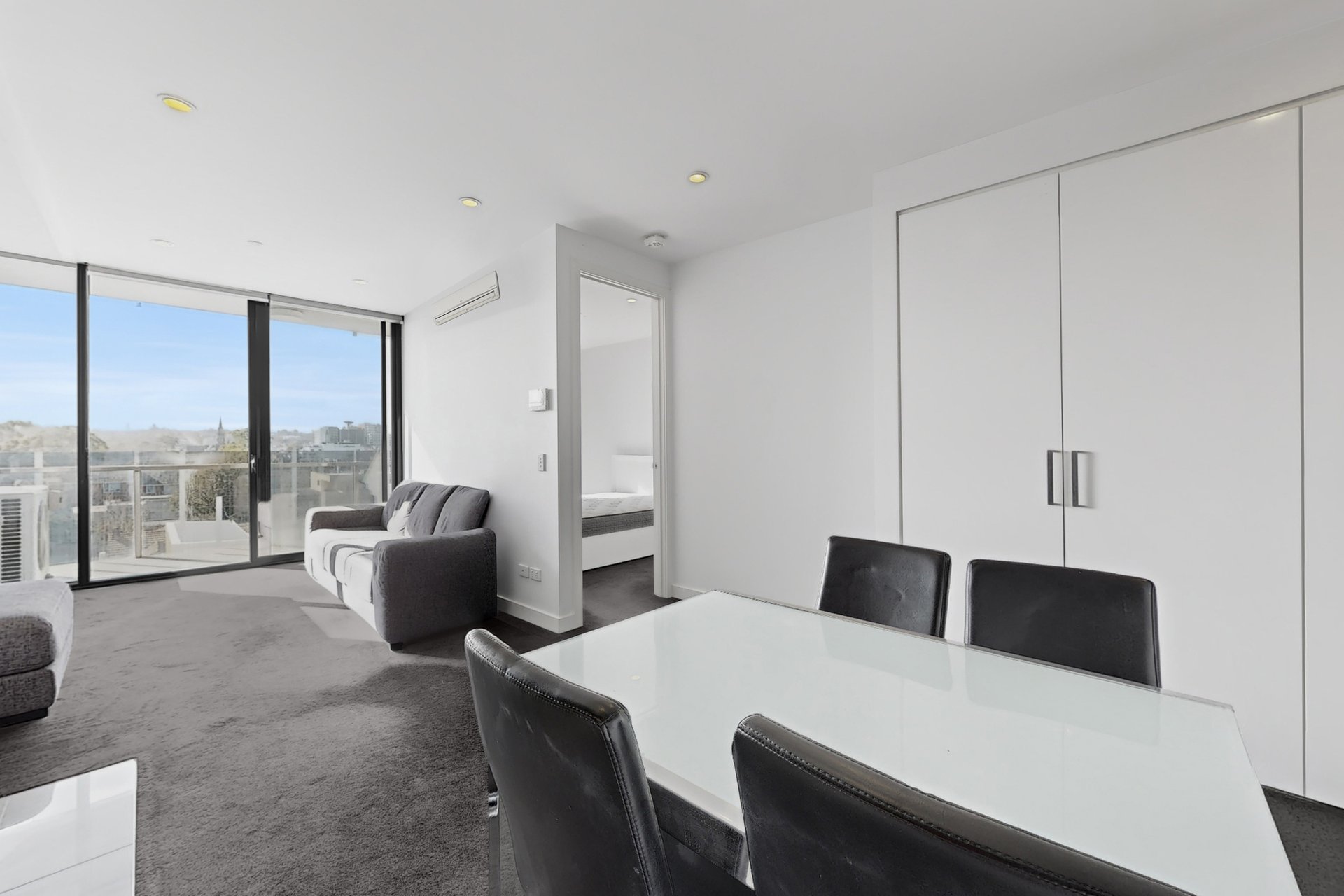 402/81 Riversdale Road, Hawthorn image 4