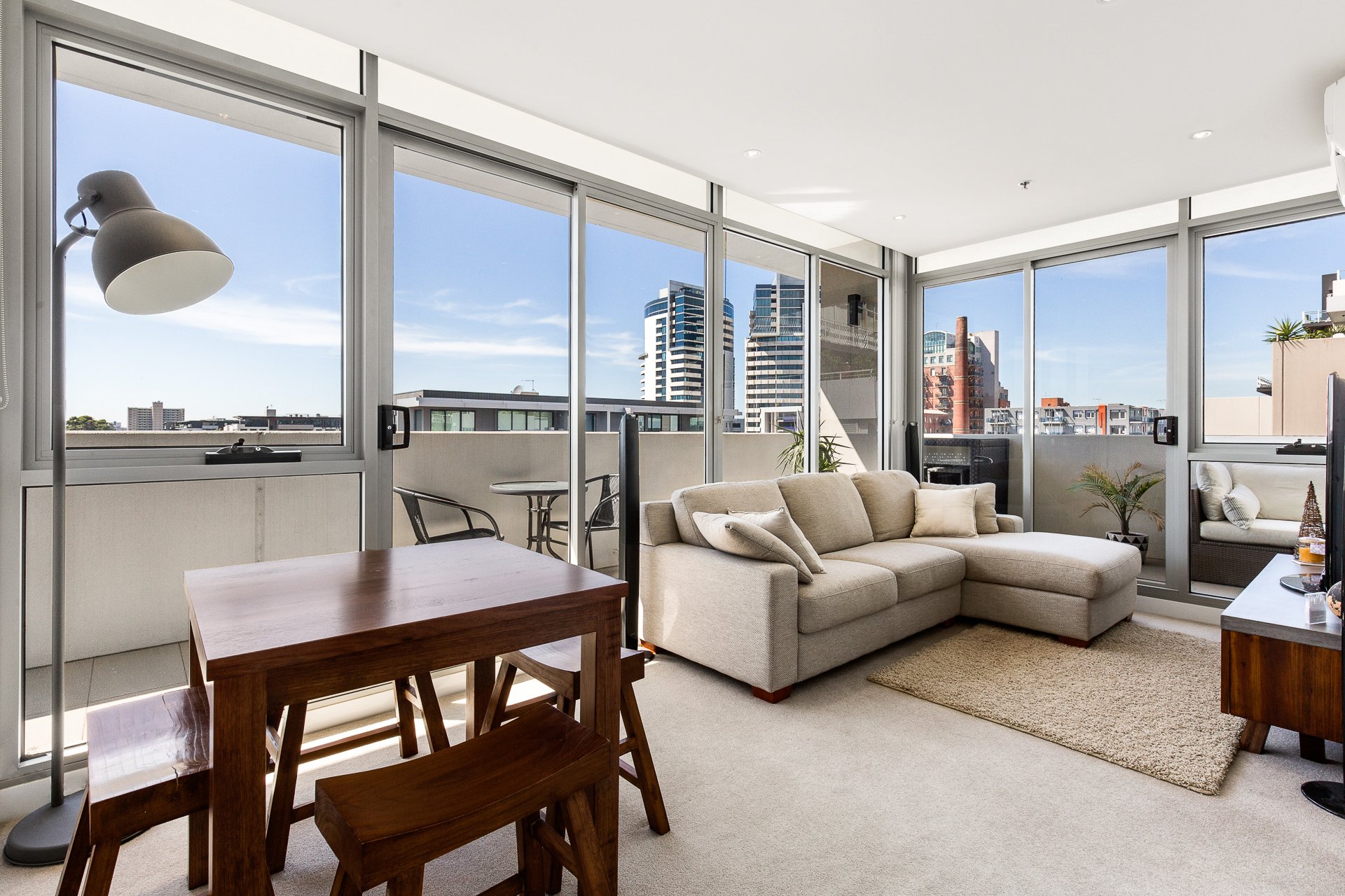 402/99 Dow Street, Port Melbourne image 3
