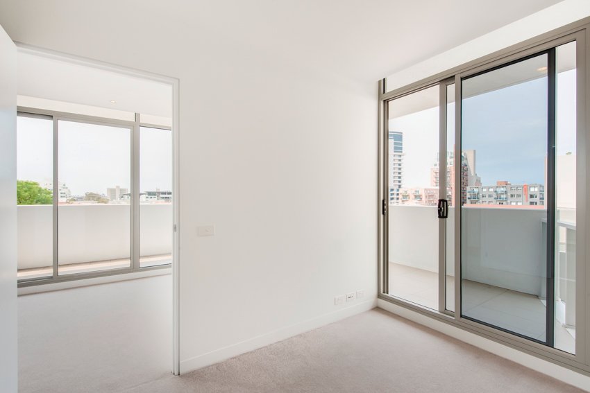 402/99 Dow Street, Port Melbourne image 9