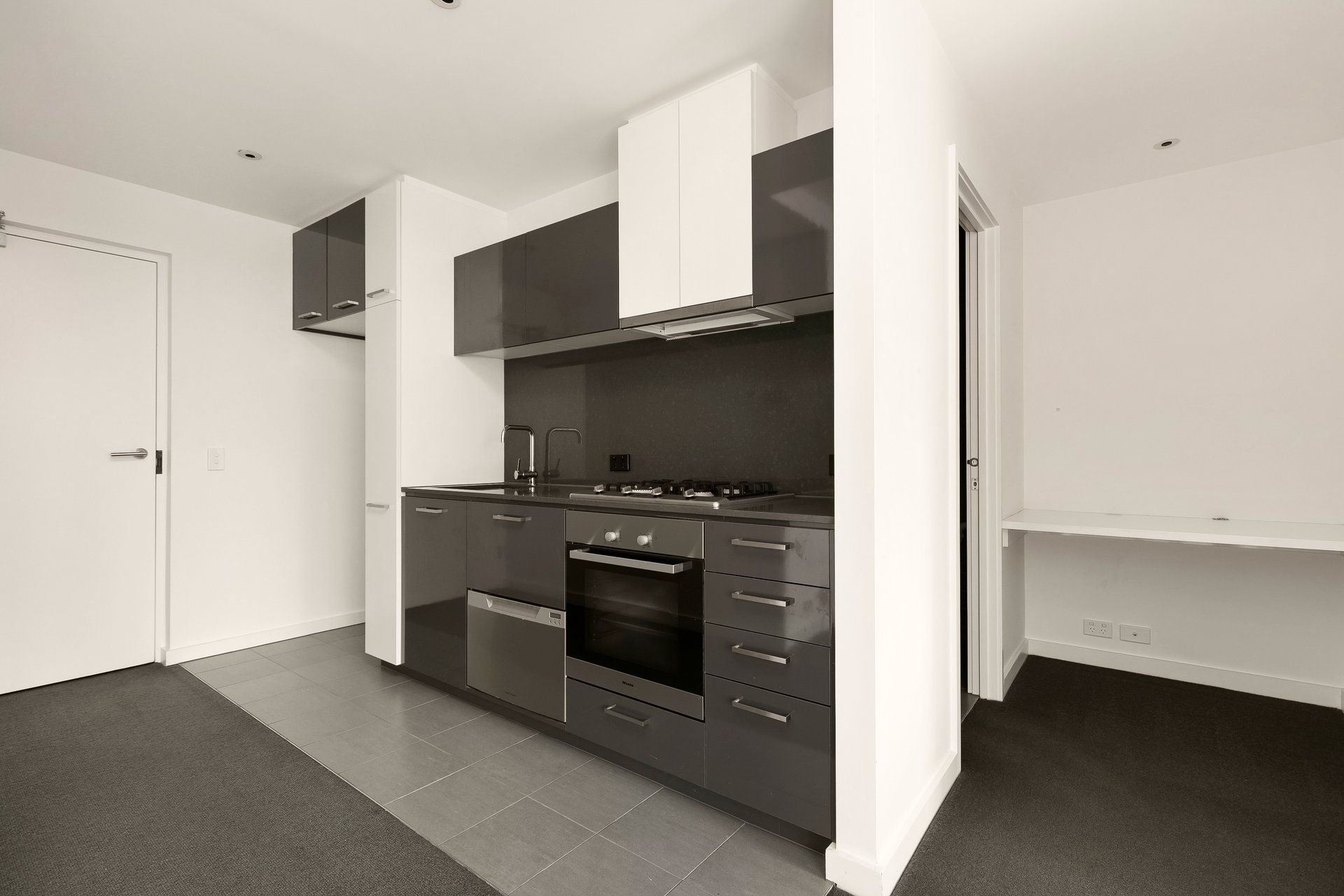Property Gallery Thumbnail 4