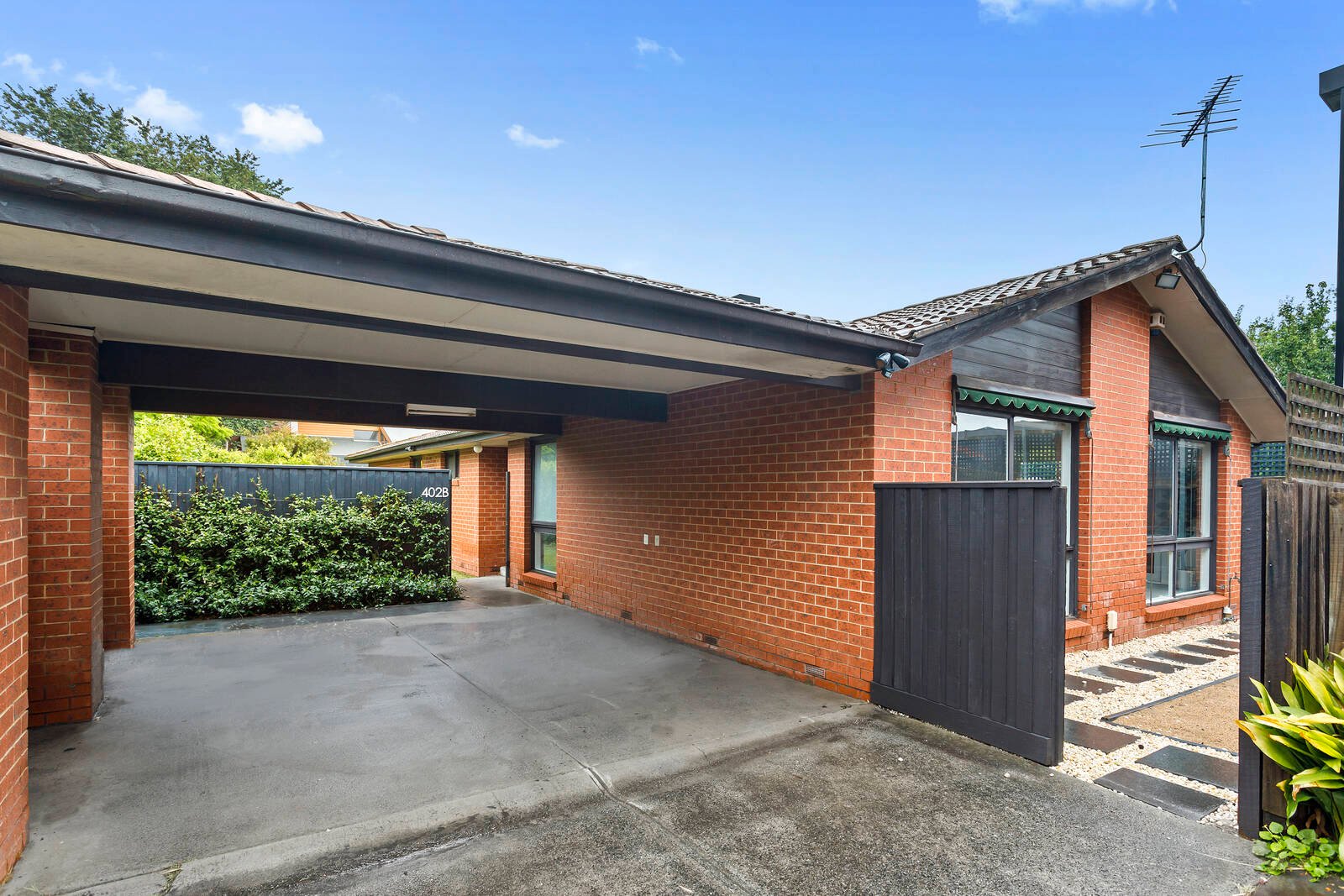 Property Gallery - Main Image
