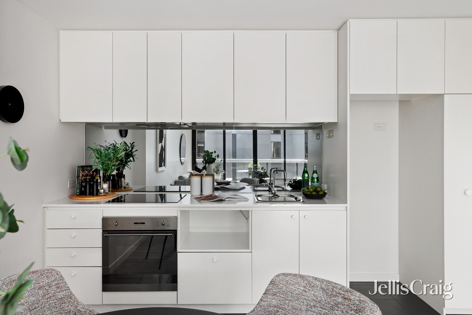 403/1 Studio Walk, Richmond image 4