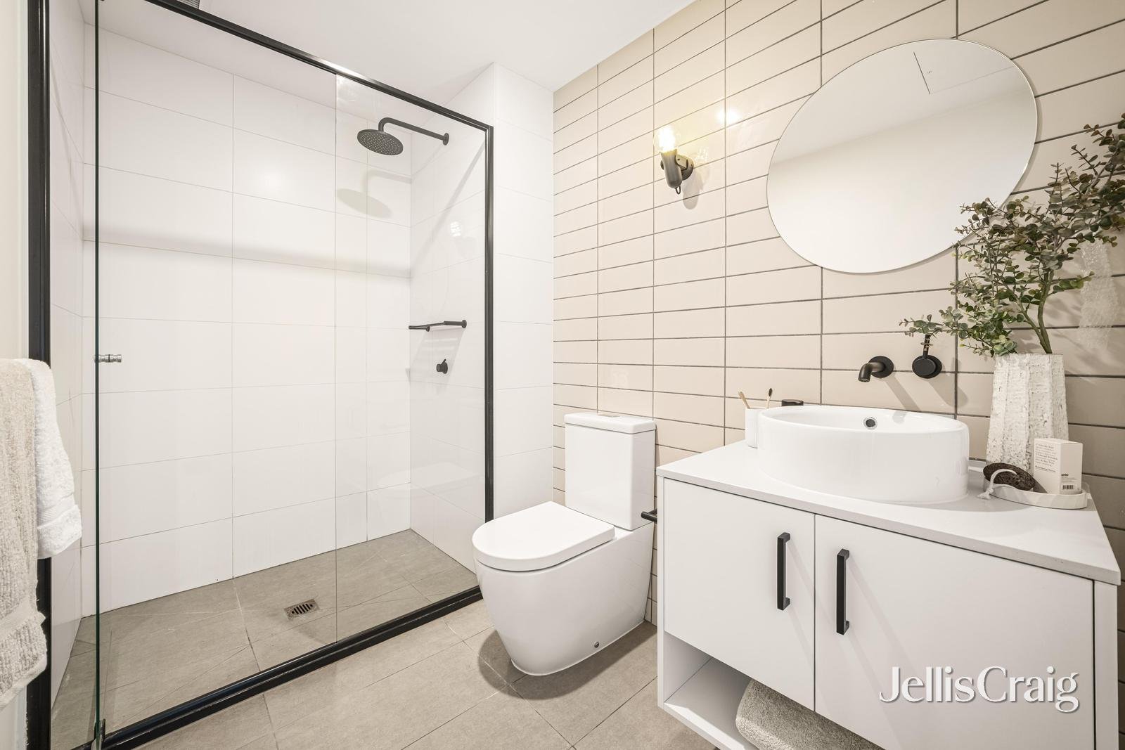 403/28 Swindon Road, Hughesdale image 5