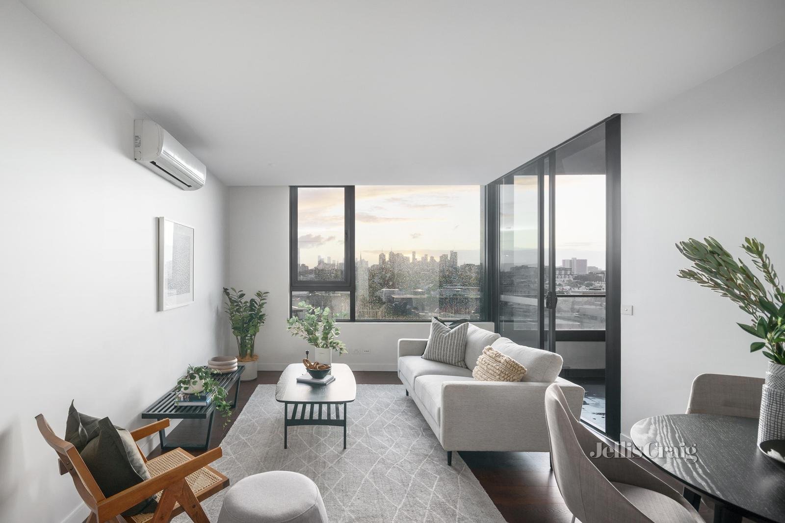 403/3 Kennedy Avenue, Richmond image 1