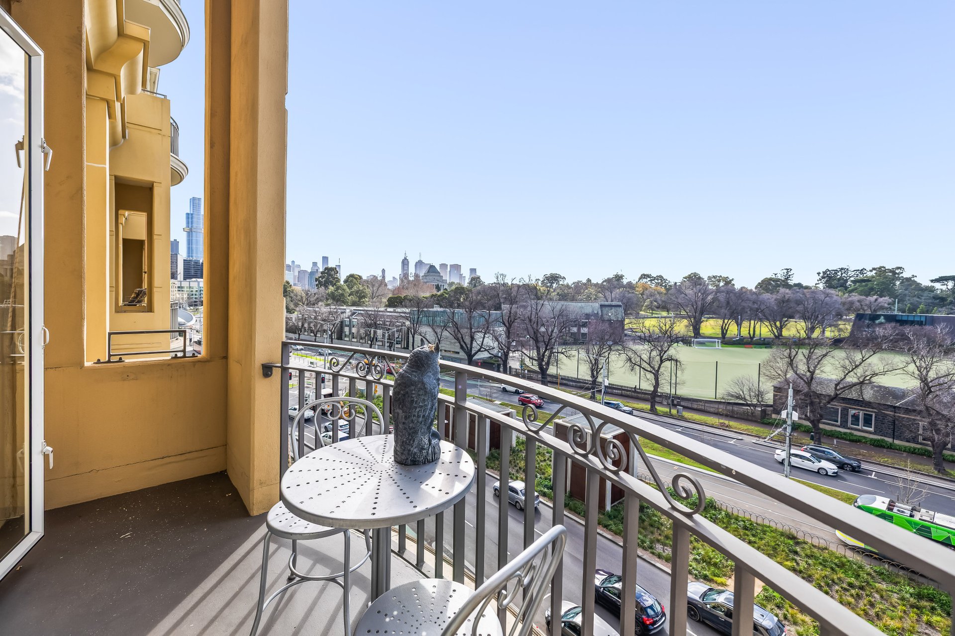 403/400 St Kilda Road, Melbourne image 2