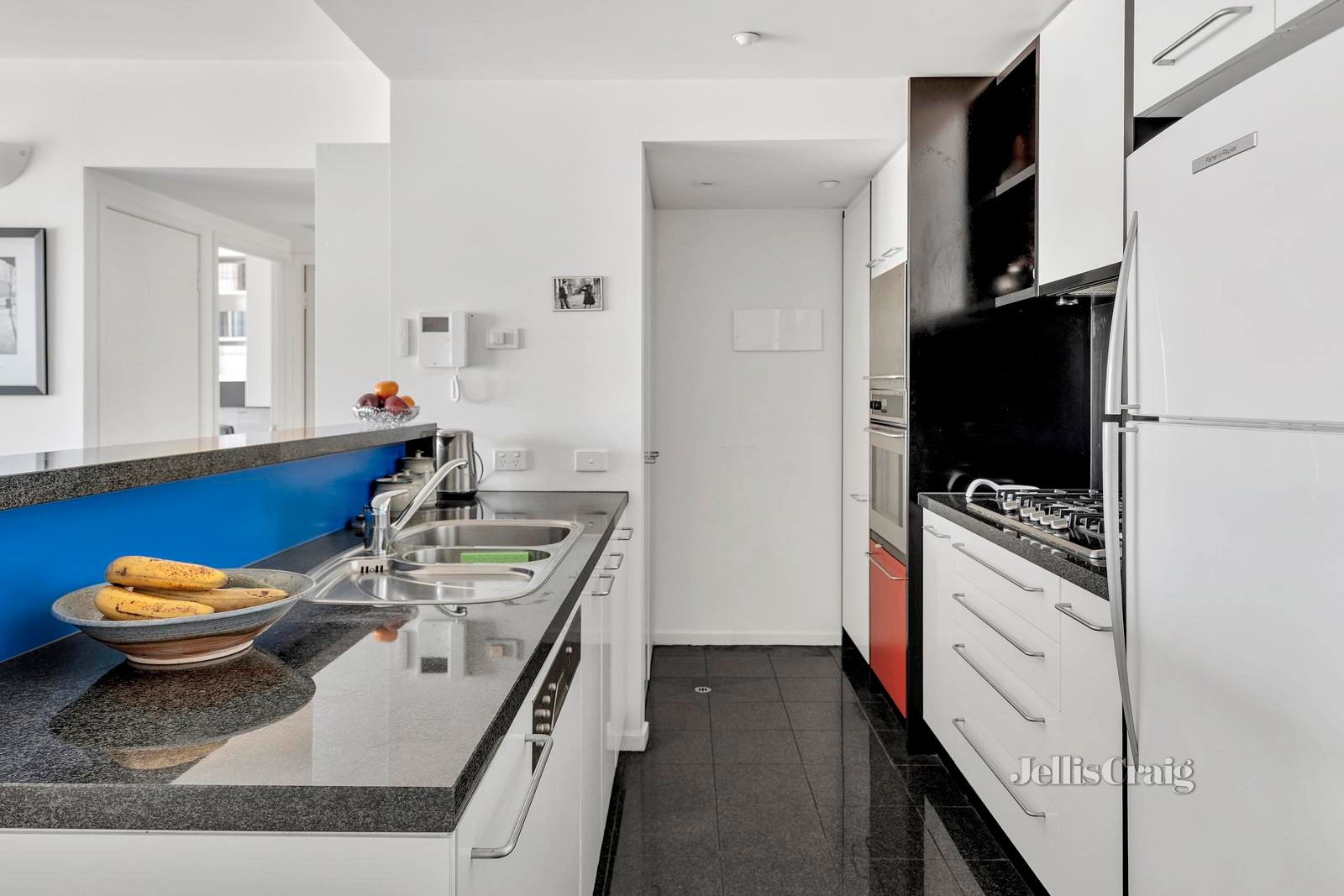 403/459 Royal Parade, Parkville image 5