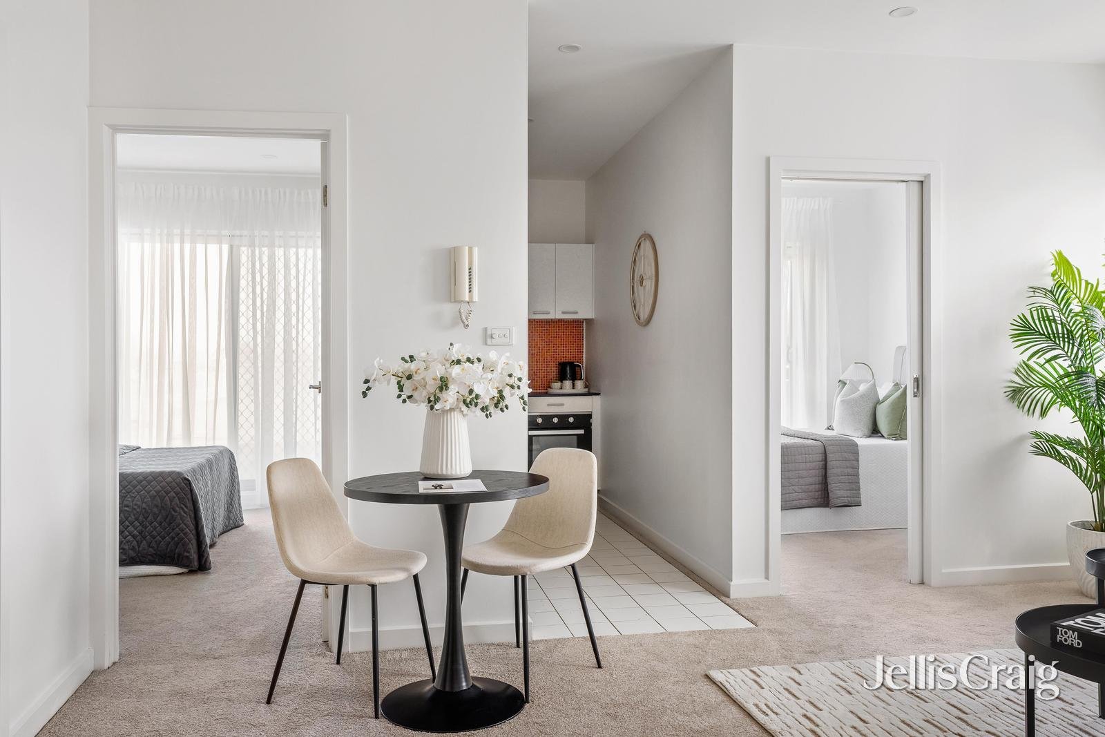 403/64 Wellington Street, St&nbsp;Kilda image 3