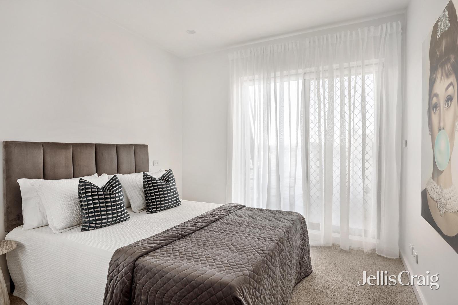 403/64 Wellington Street, St&nbsp;Kilda image 8