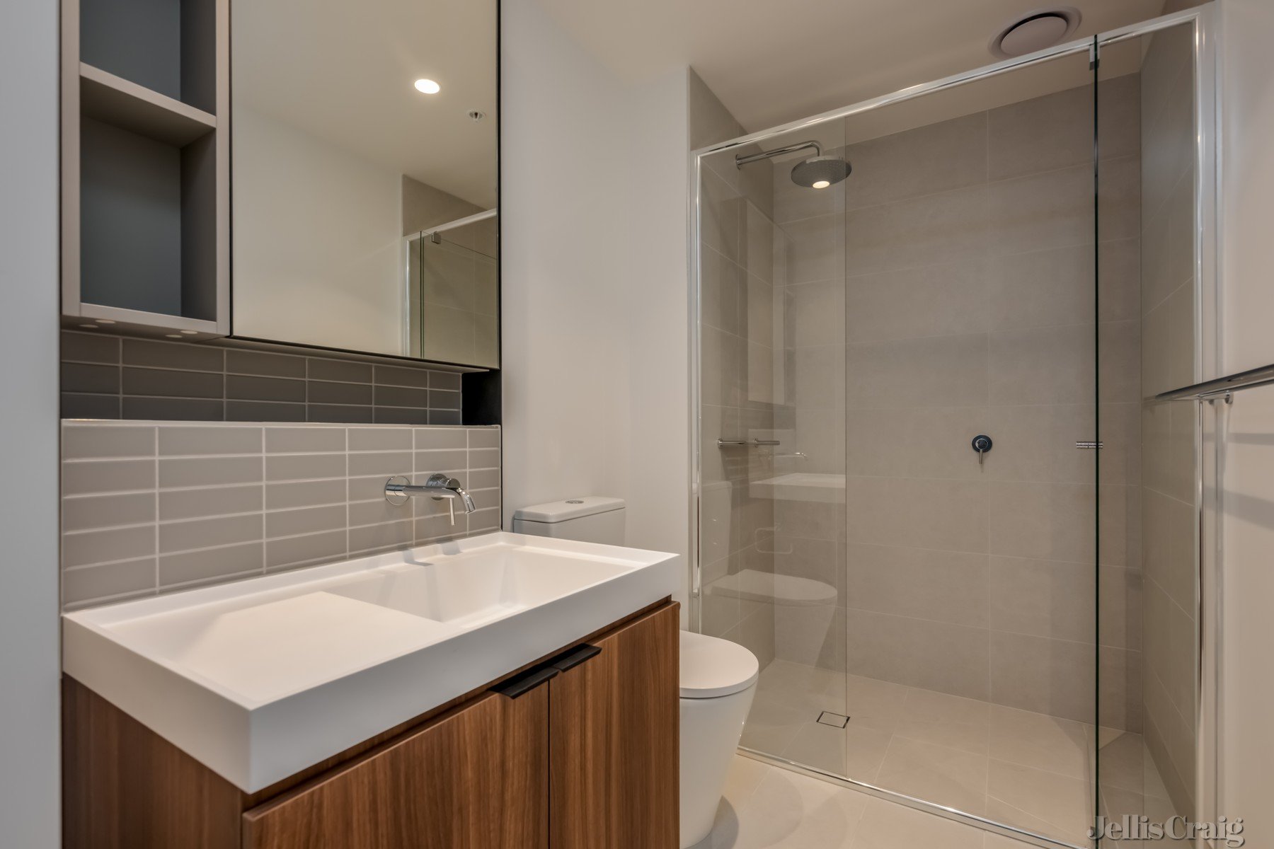 403AH/37 Paper Trail, Alphington image 7