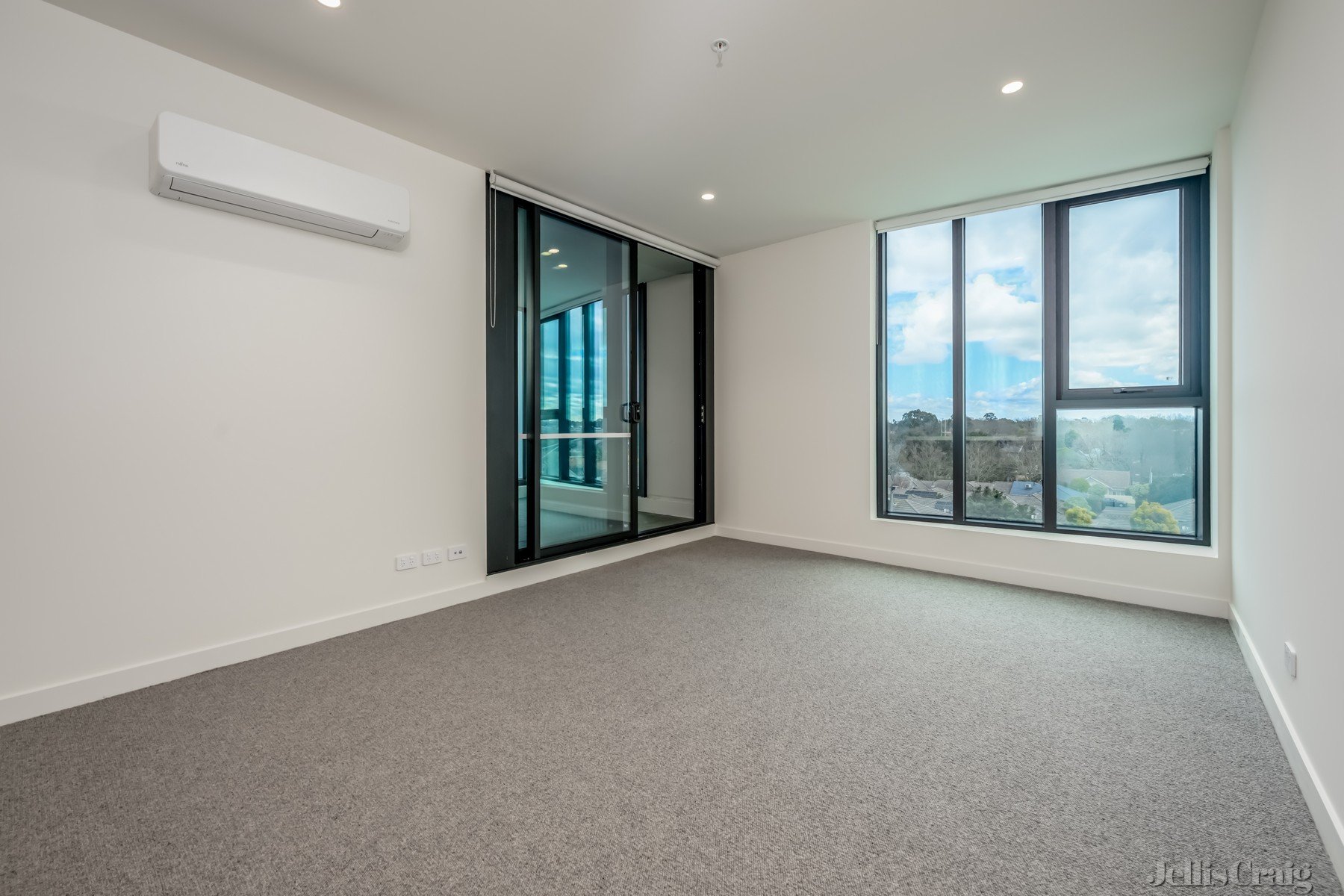 403AH/37 Paper Trail, Alphington image 5