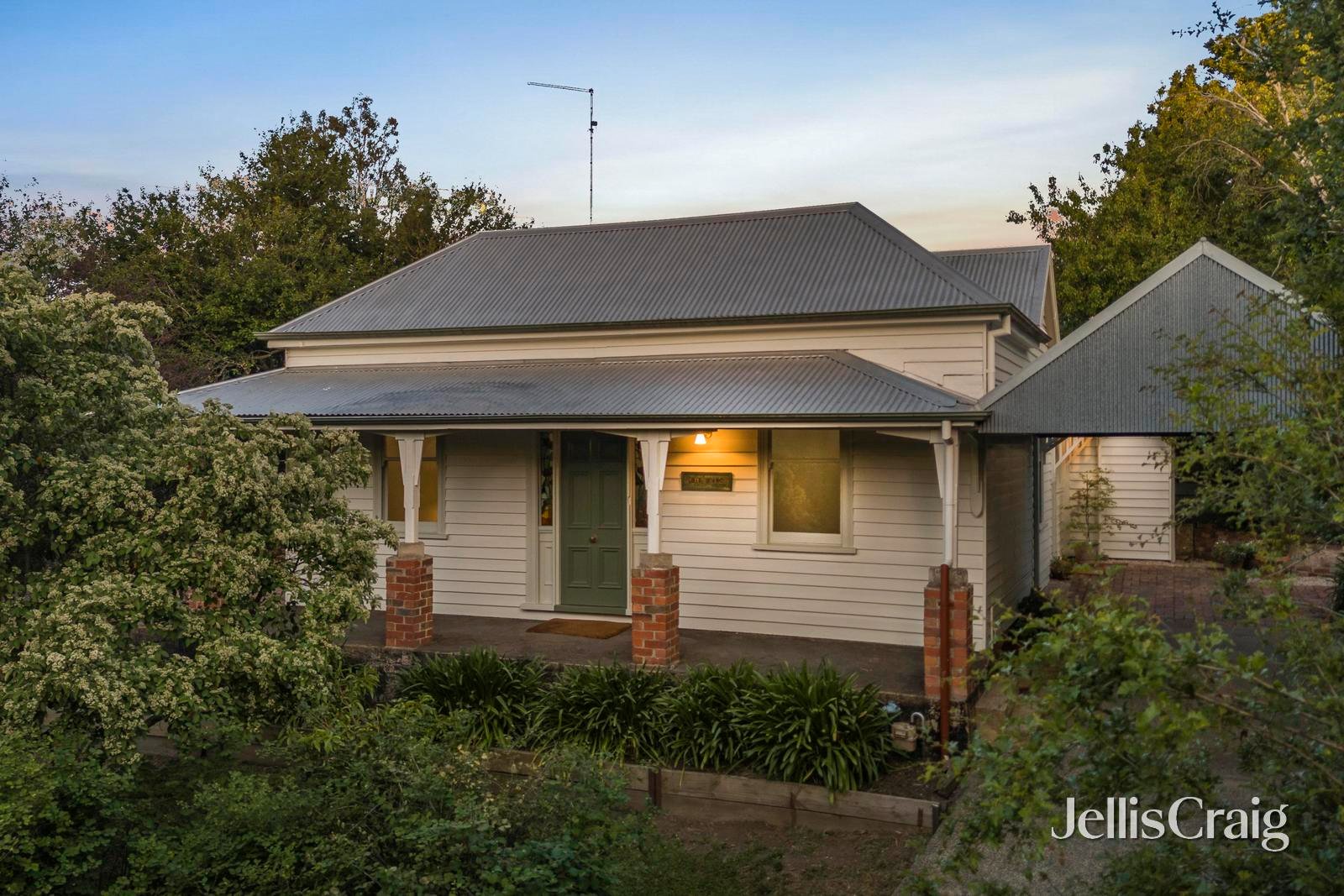 404 Havelock Street, Black&nbsp;Hill image 1