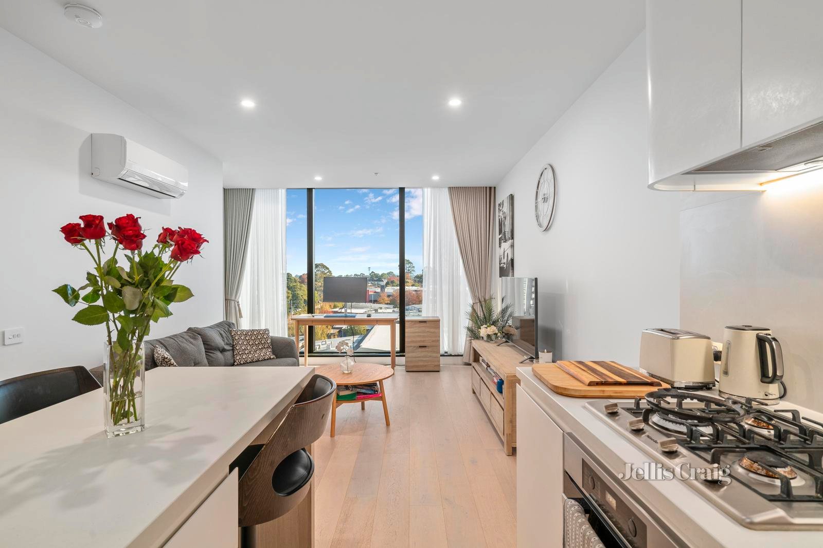 404/23 Osullivan Road, Glen Waverley image 3