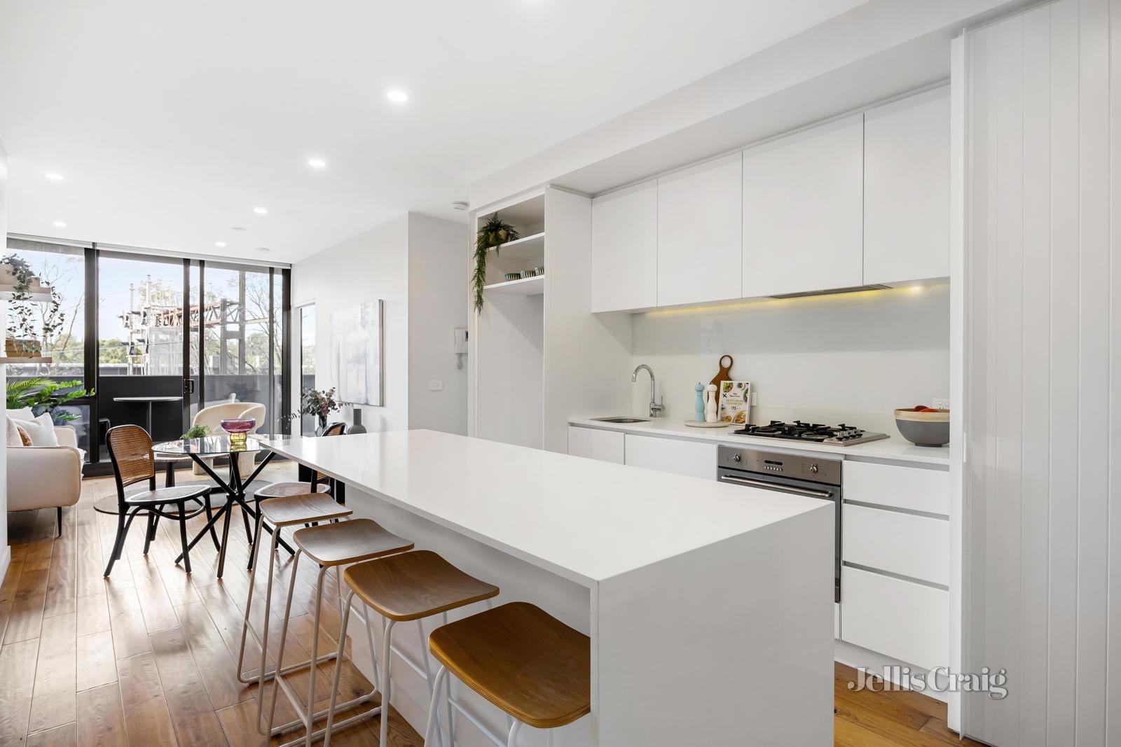 404/25 Lynch Street, Hawthorn image 2