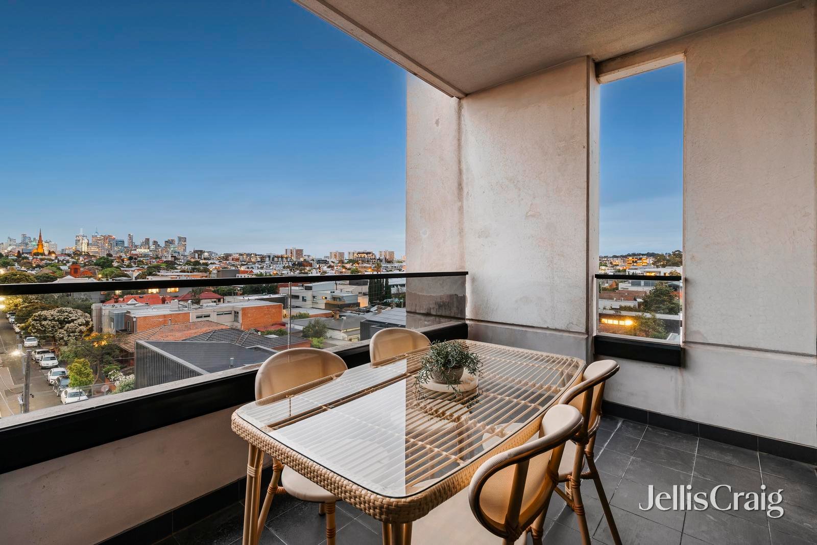 404/3 Kennedy Avenue, Richmond image 3