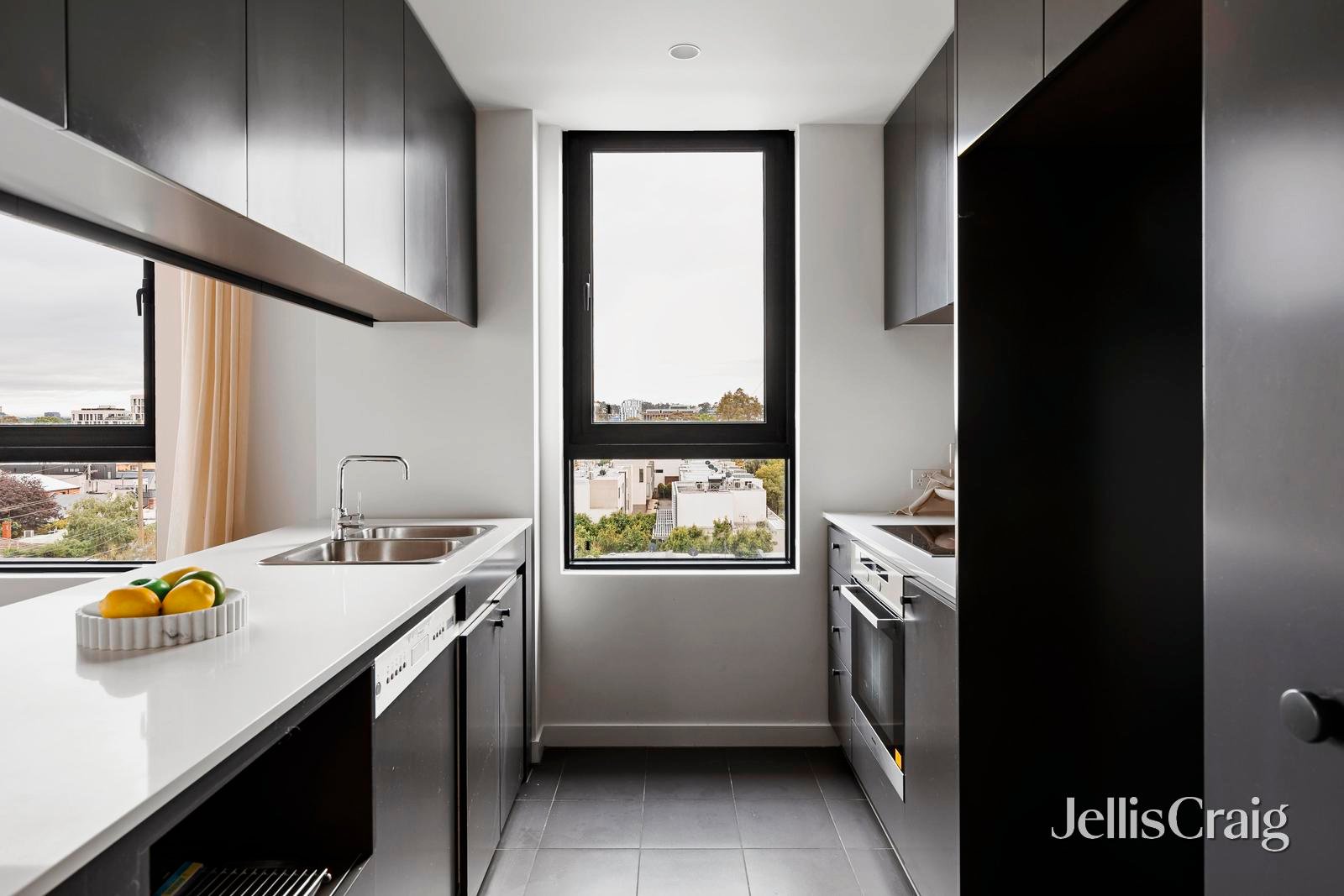 404/3 Kennedy Avenue, Richmond image 6