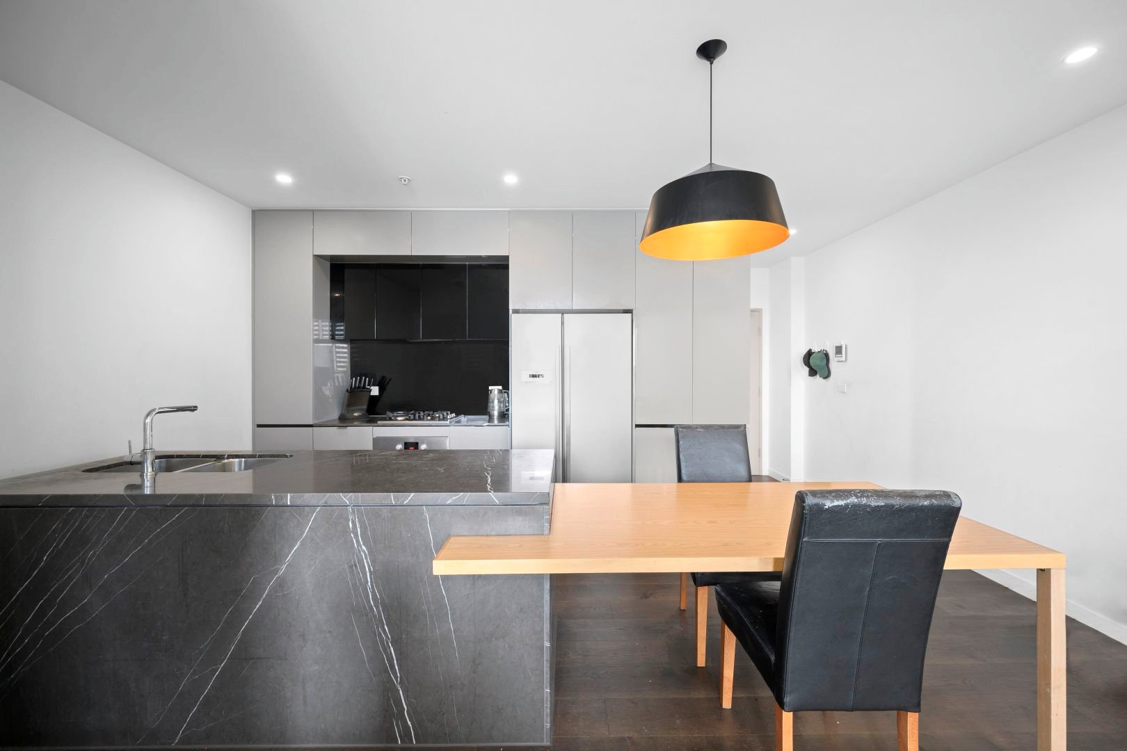 Property Gallery Thumbnail 3