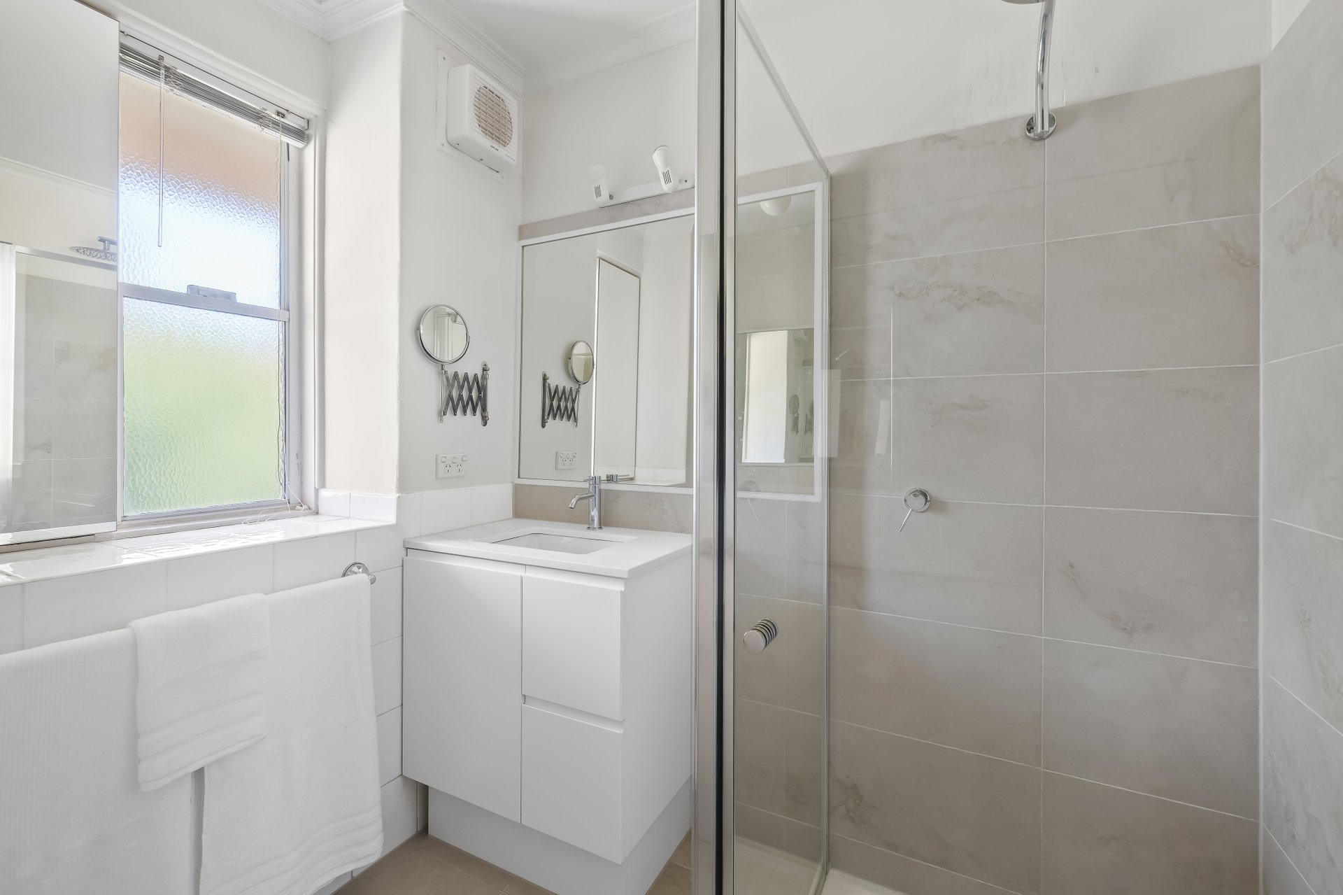 40/485 St Kilda Road, Melbourne image 8