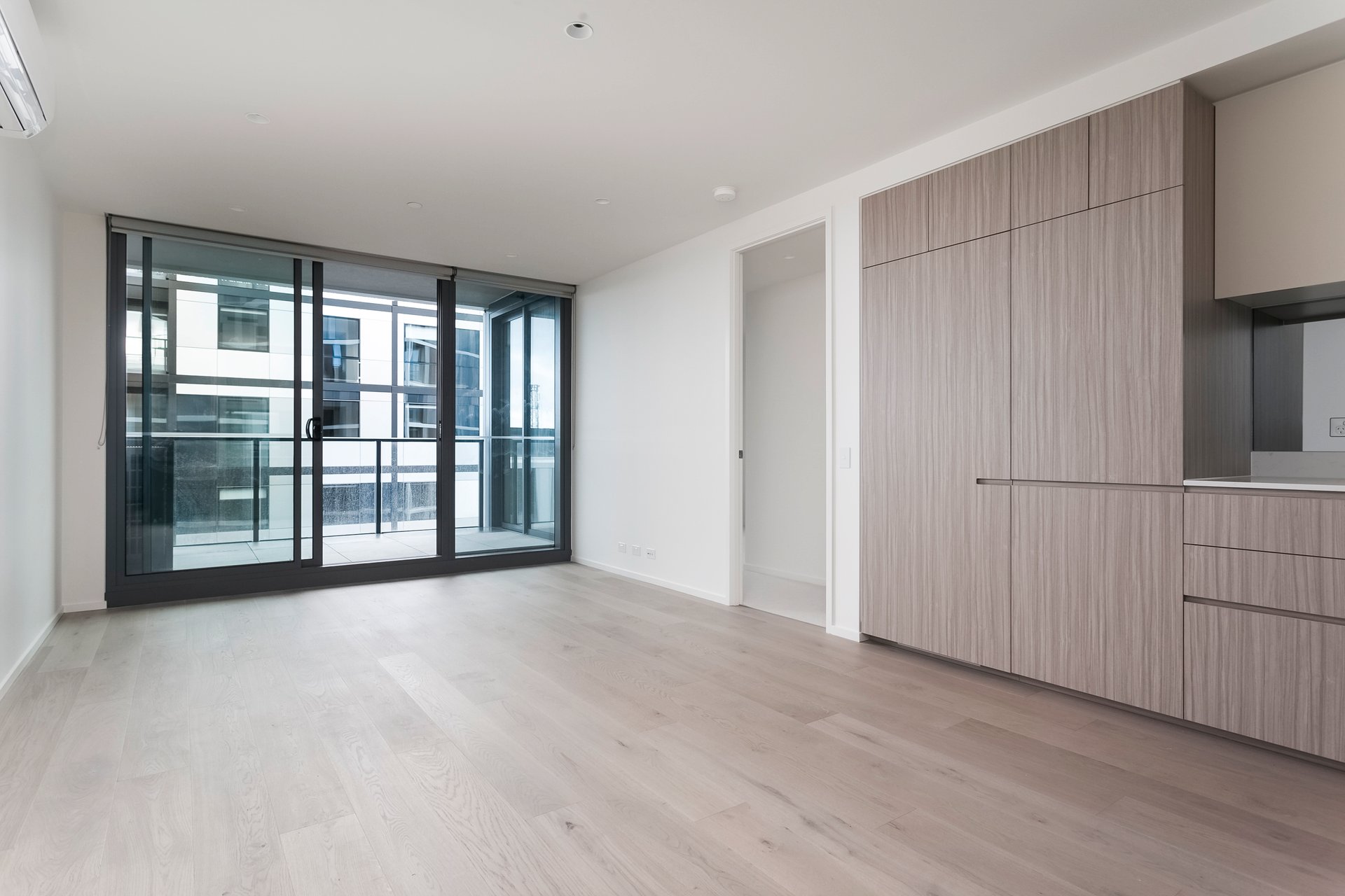 Property Gallery - Main Image