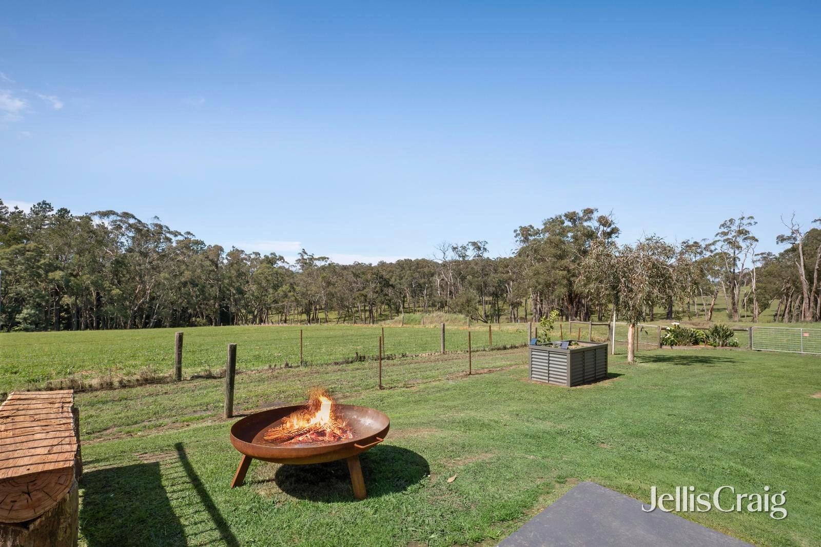 405 Douthie Road, Seville&nbsp;East image 24