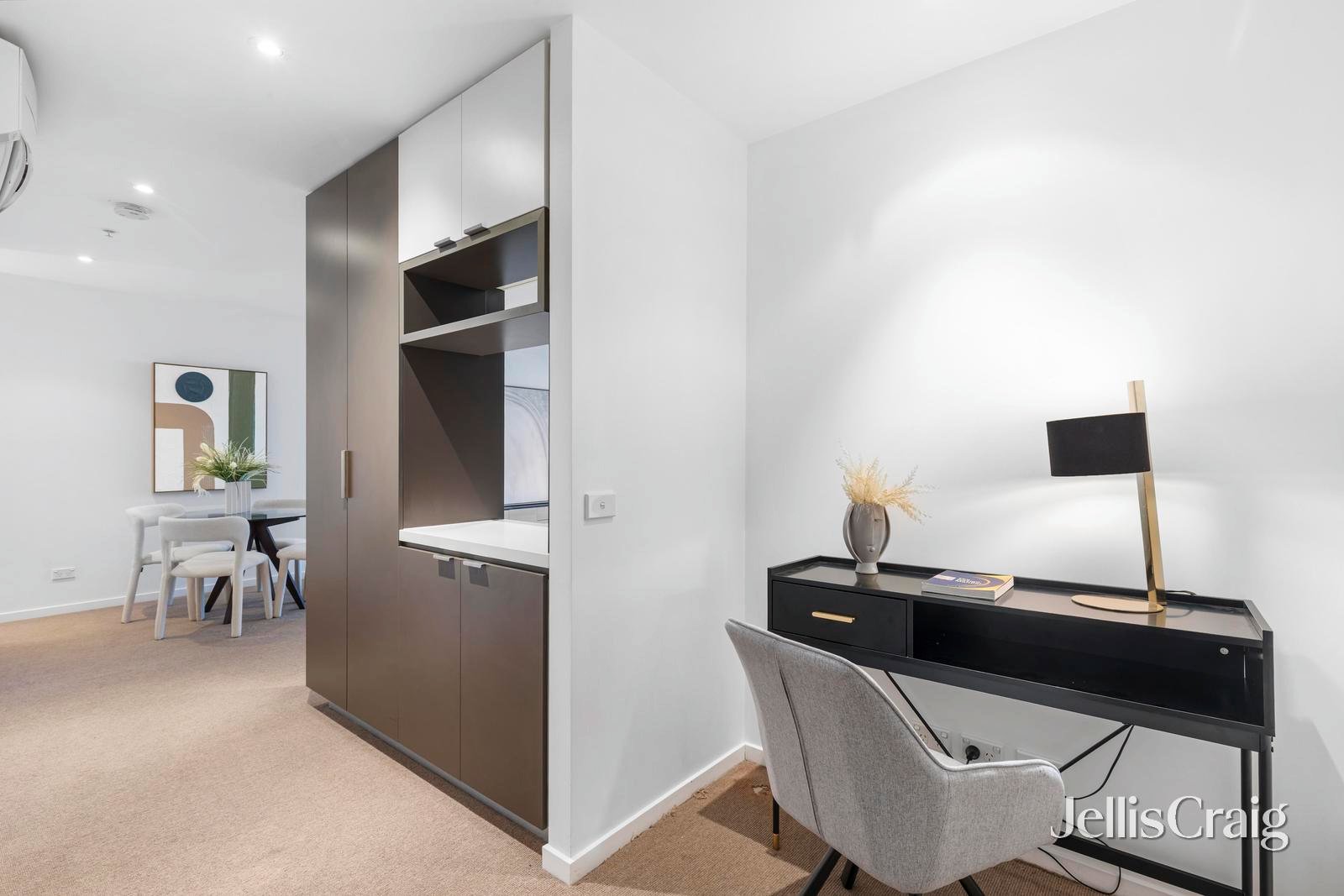 40/523 Burwood Road, Hawthorn image 5