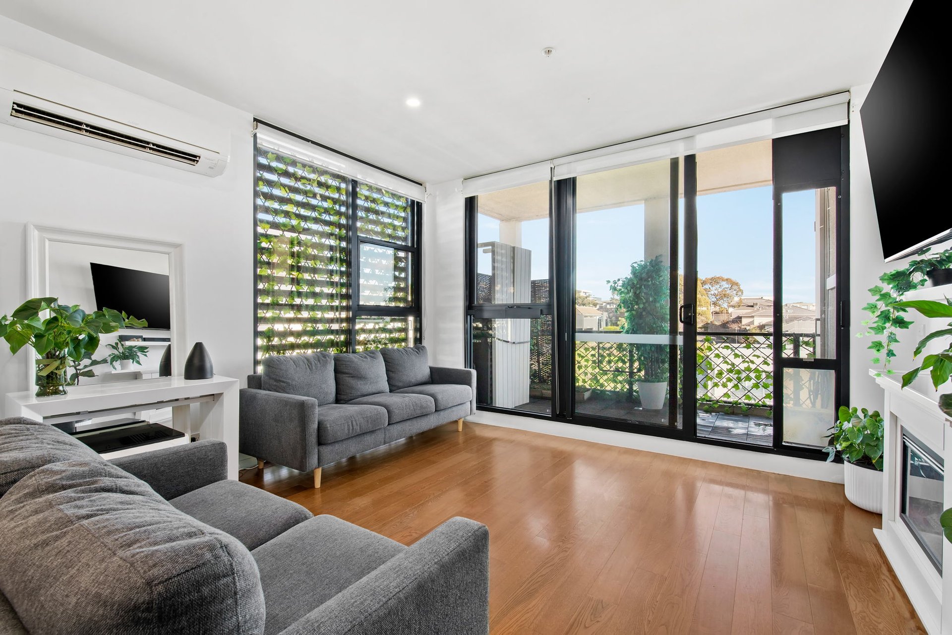 405/3 Red Hill Terrace, Doncaster&nbsp;East image 2