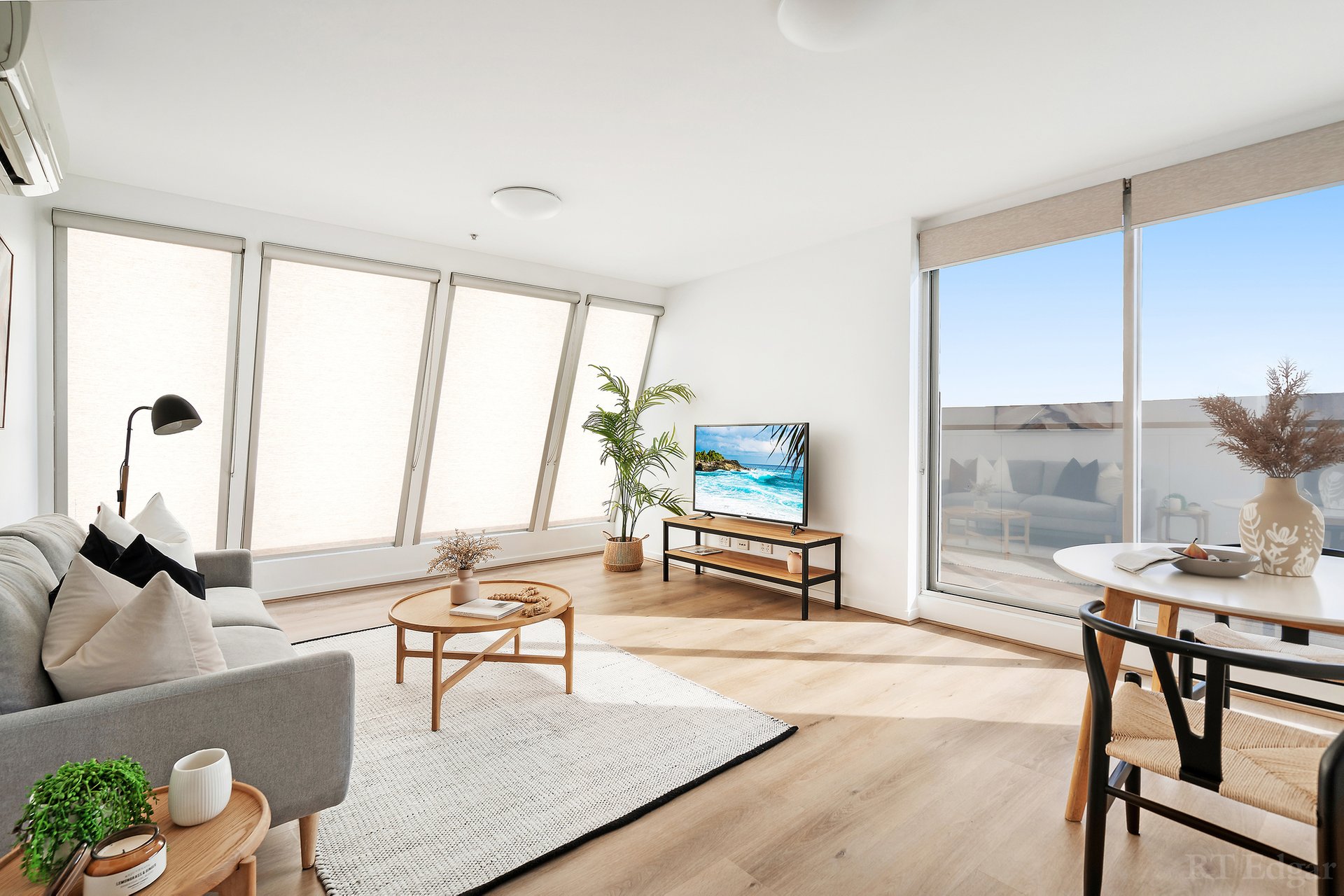 Property Gallery - Main Image