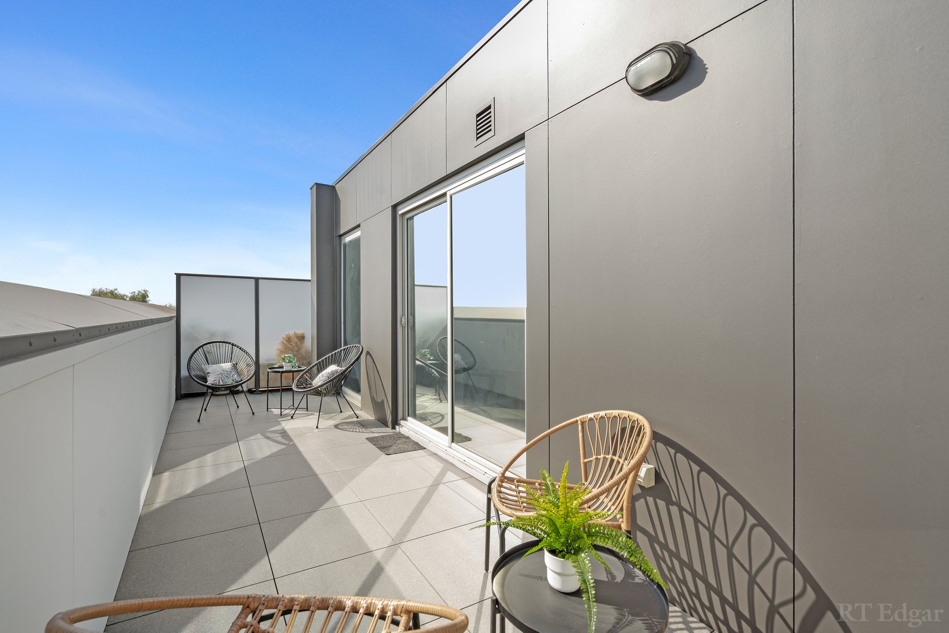 Property Gallery Thumbnail 14