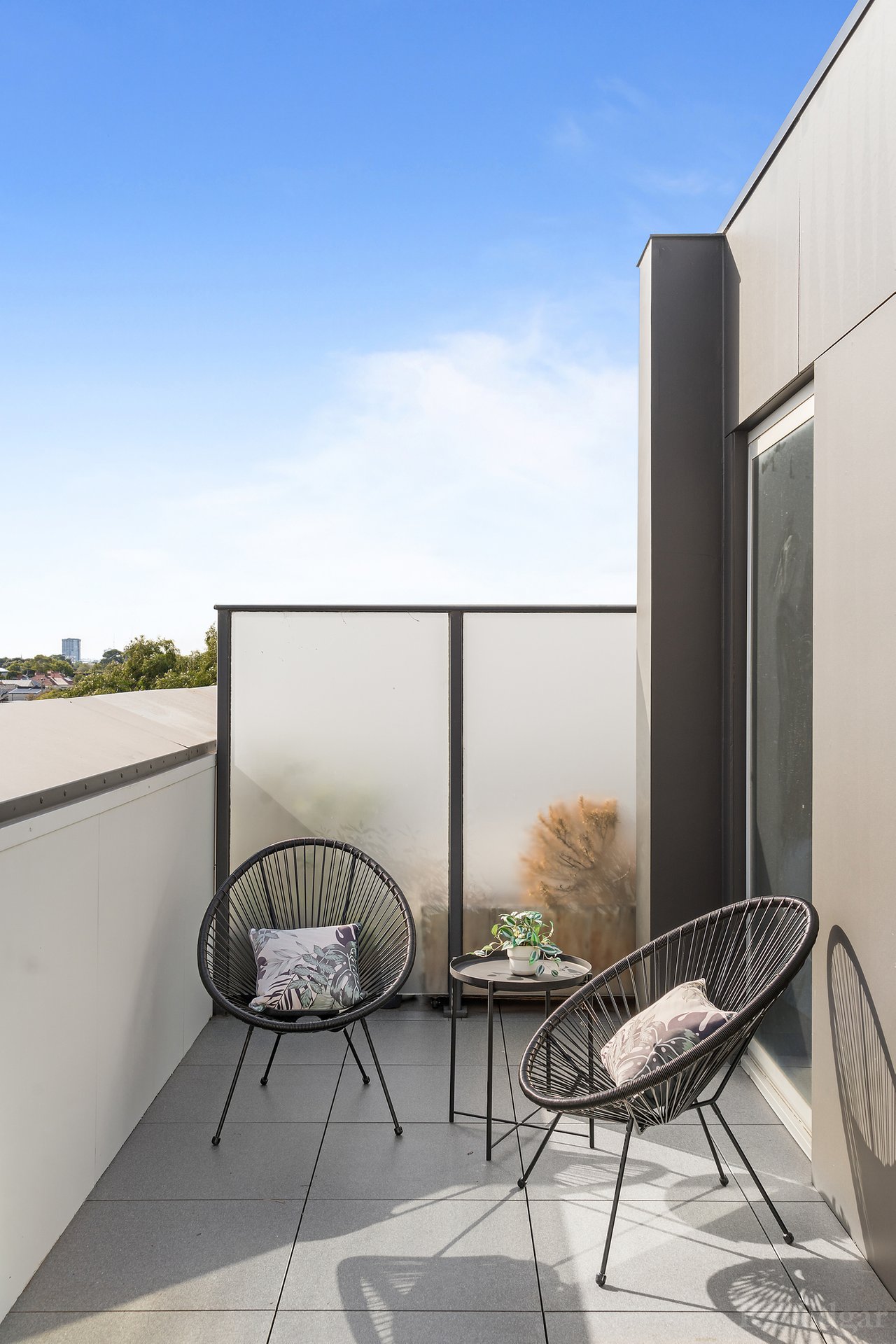 Property Gallery Thumbnail 15