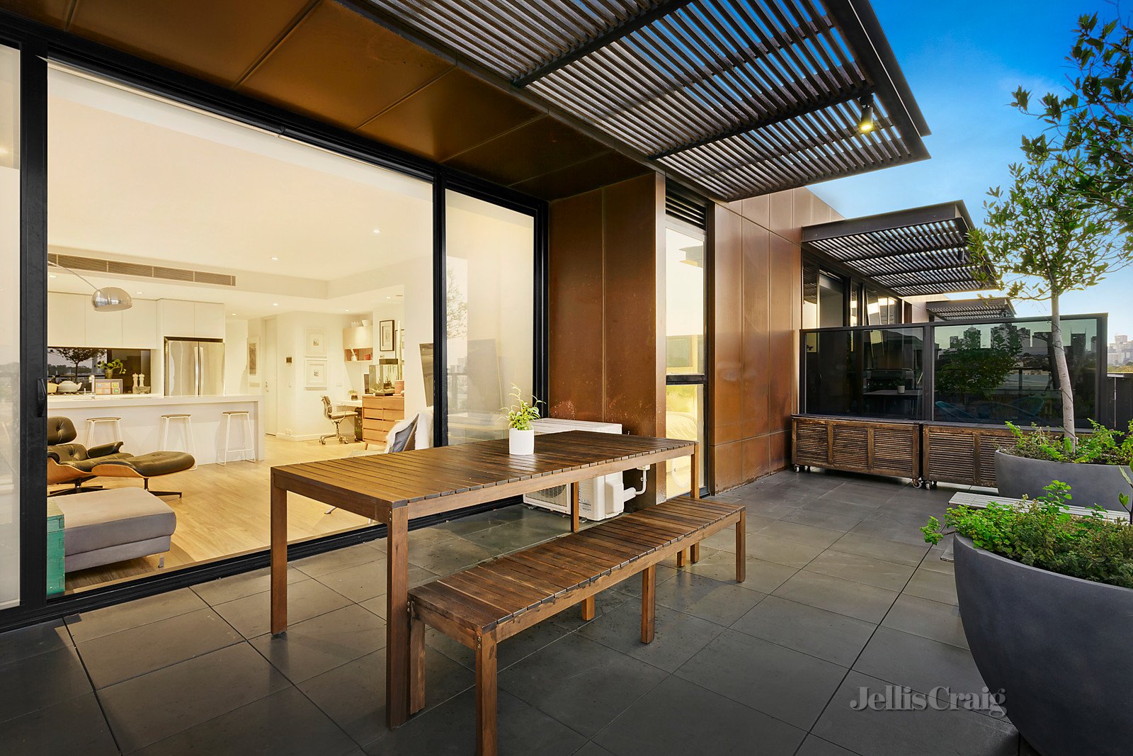 405/9 Griffiths Street, Richmond image 2
