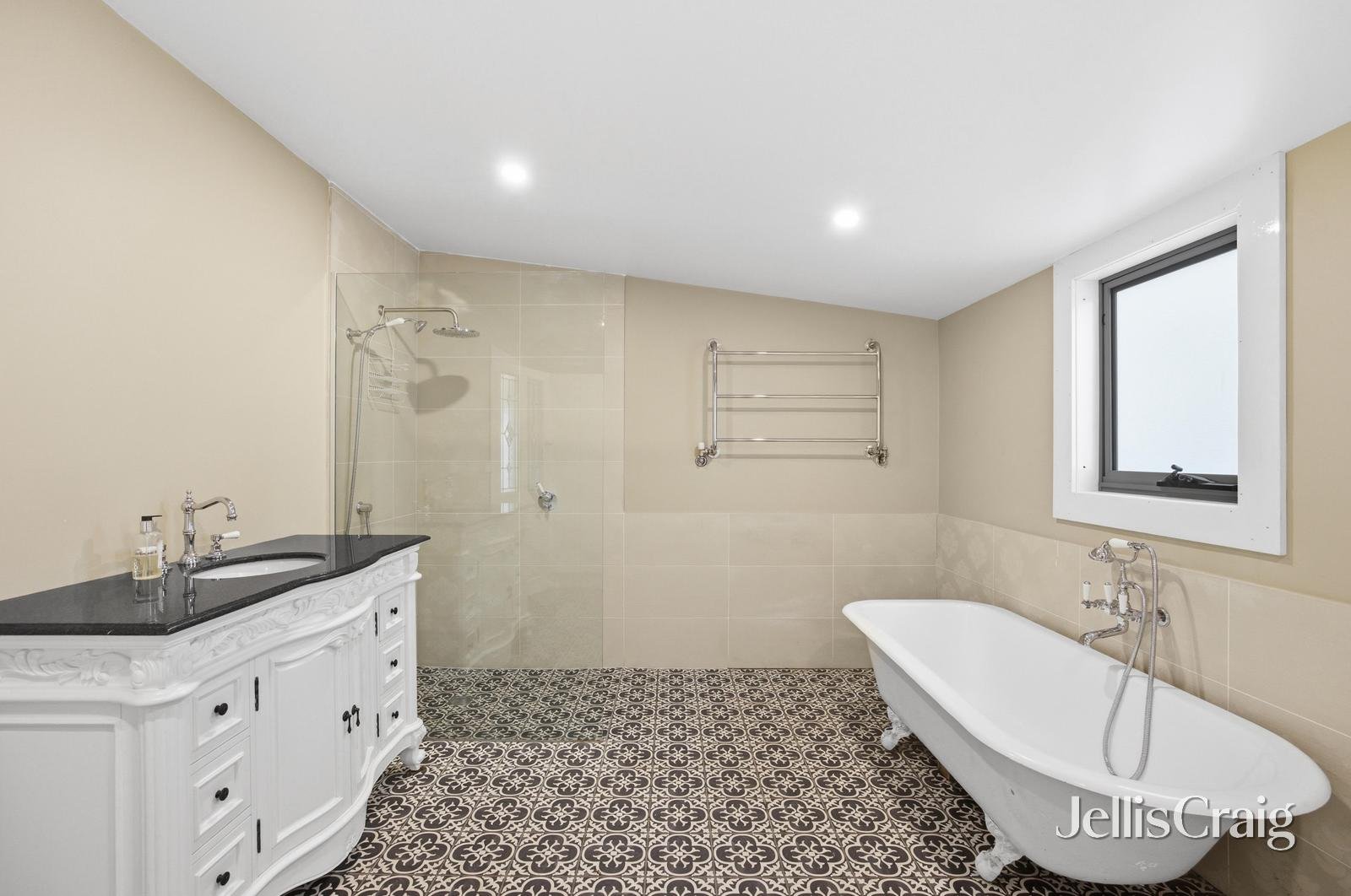 406 Grant Street, Golden&nbsp;Point image 8