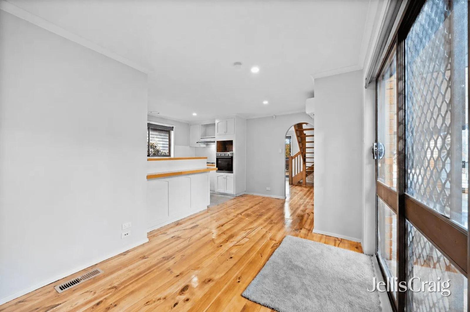 406 Lydiard Street North, Soldiers&nbsp;Hill image 3