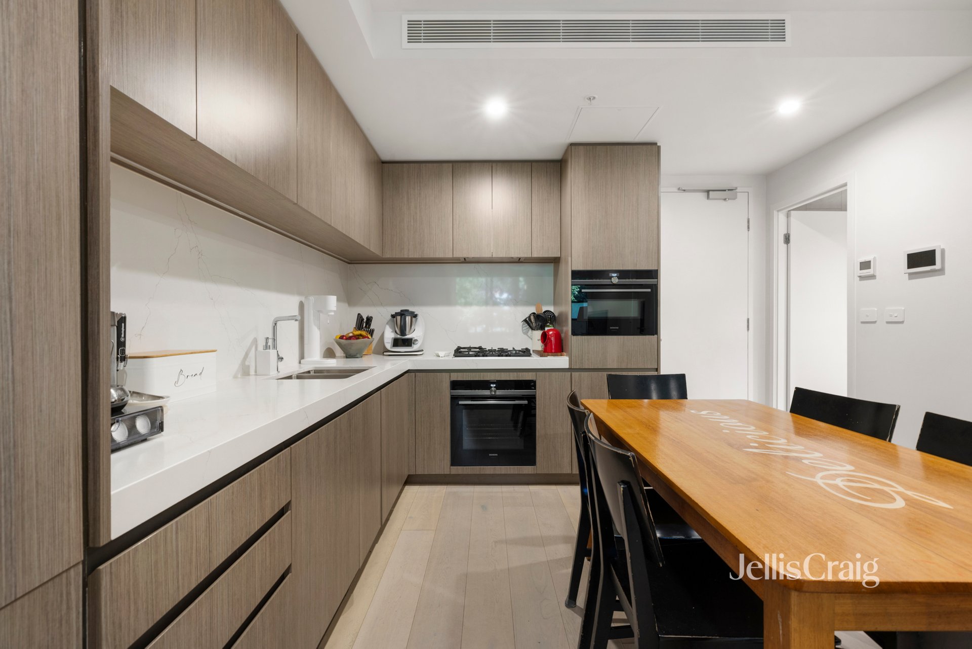 406/1 Drill Street, Hawthorn image 3