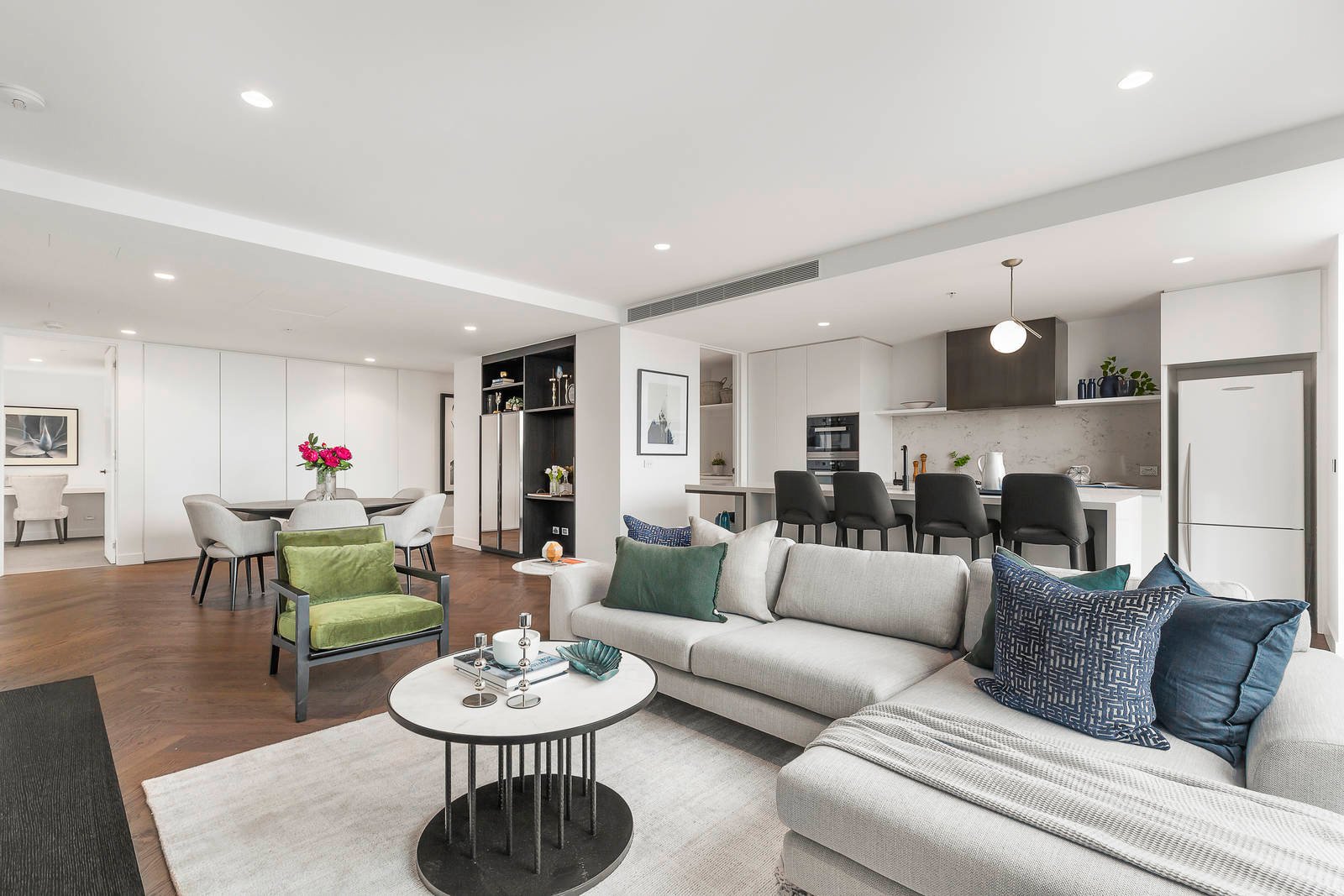 Property Gallery Thumbnail 6
