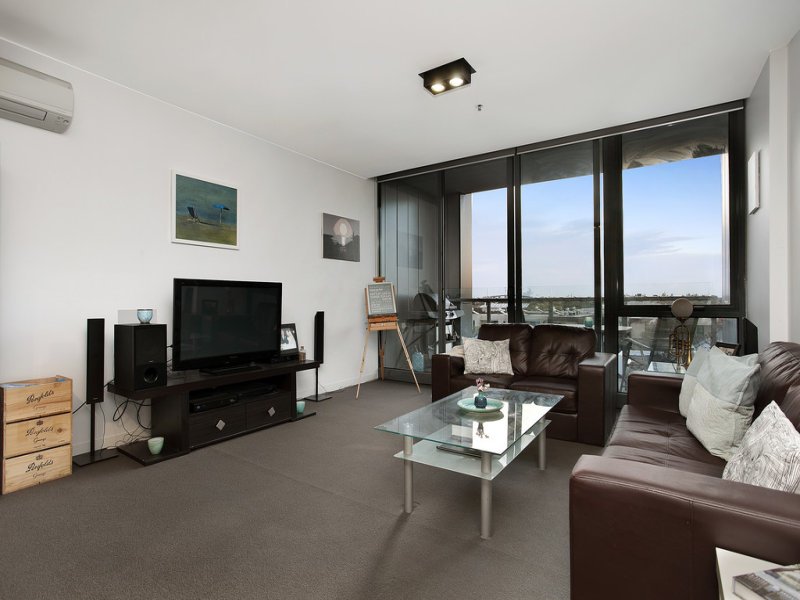 407/115 Nott Street, Port Melbourne image 3