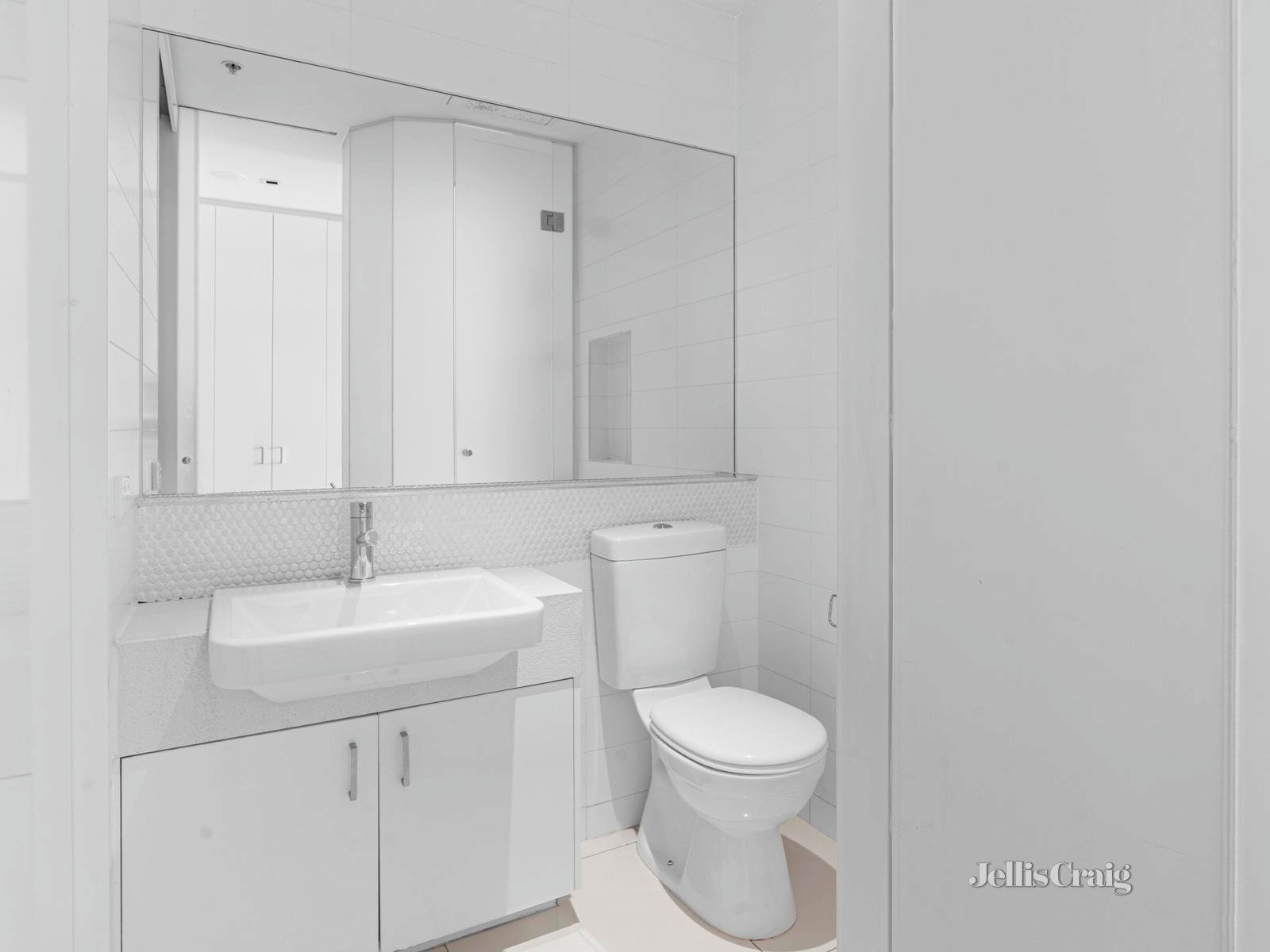 407/153B High Street, Prahran image 5