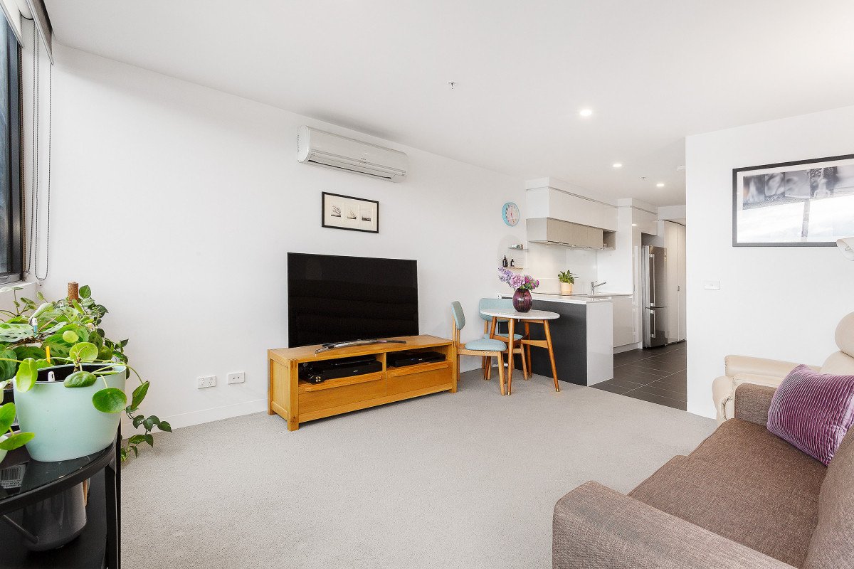 407/2 Golding Street, Hawthorn image 3